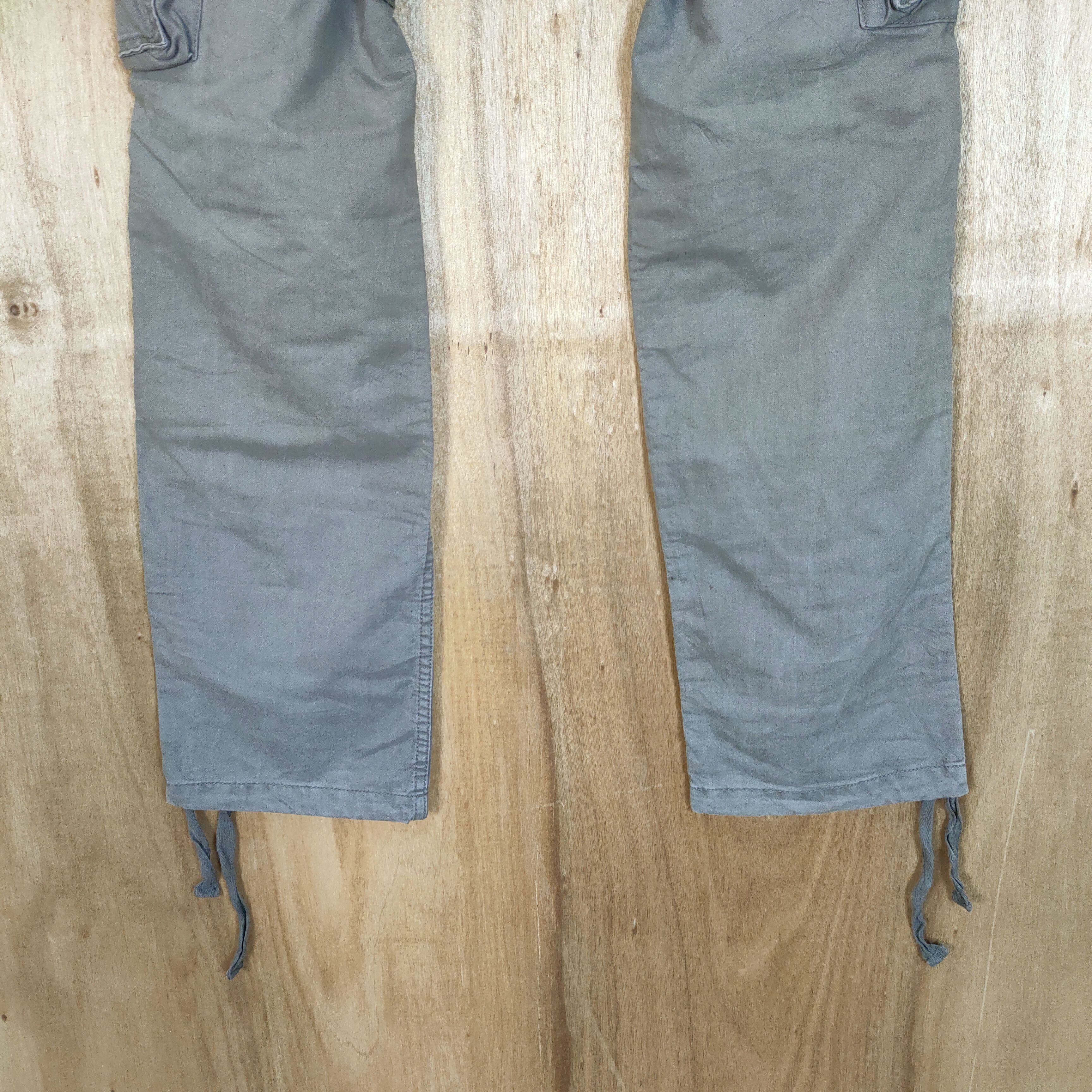 Japanese Brand VINTAGE GREY BONDAGE CARGO PANTS/ PARACHUTE PANTS Size US 32 / EU 48 - 9 Thumbnail