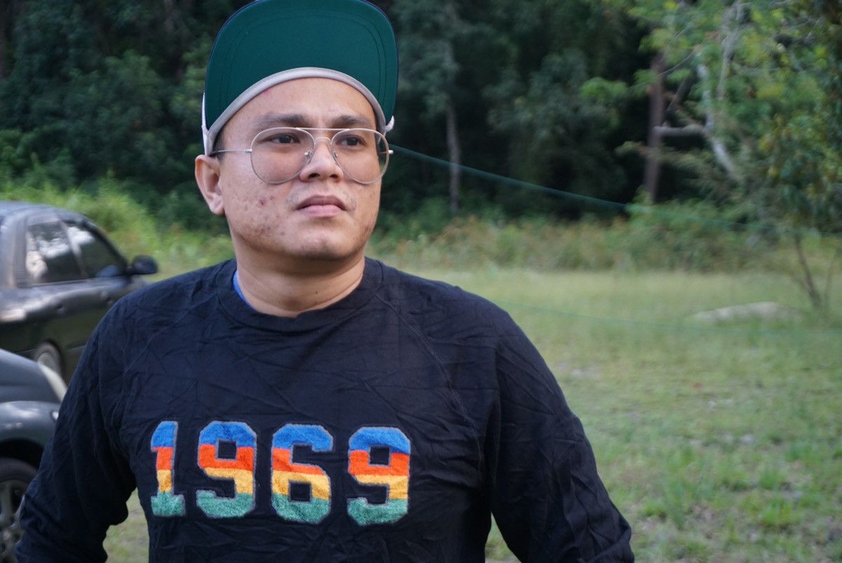 Gap Gap 1969 spell out embroidery rainbow color sweatshirts Size US S / EU 44-46 / 1 - 17 Thumbnail