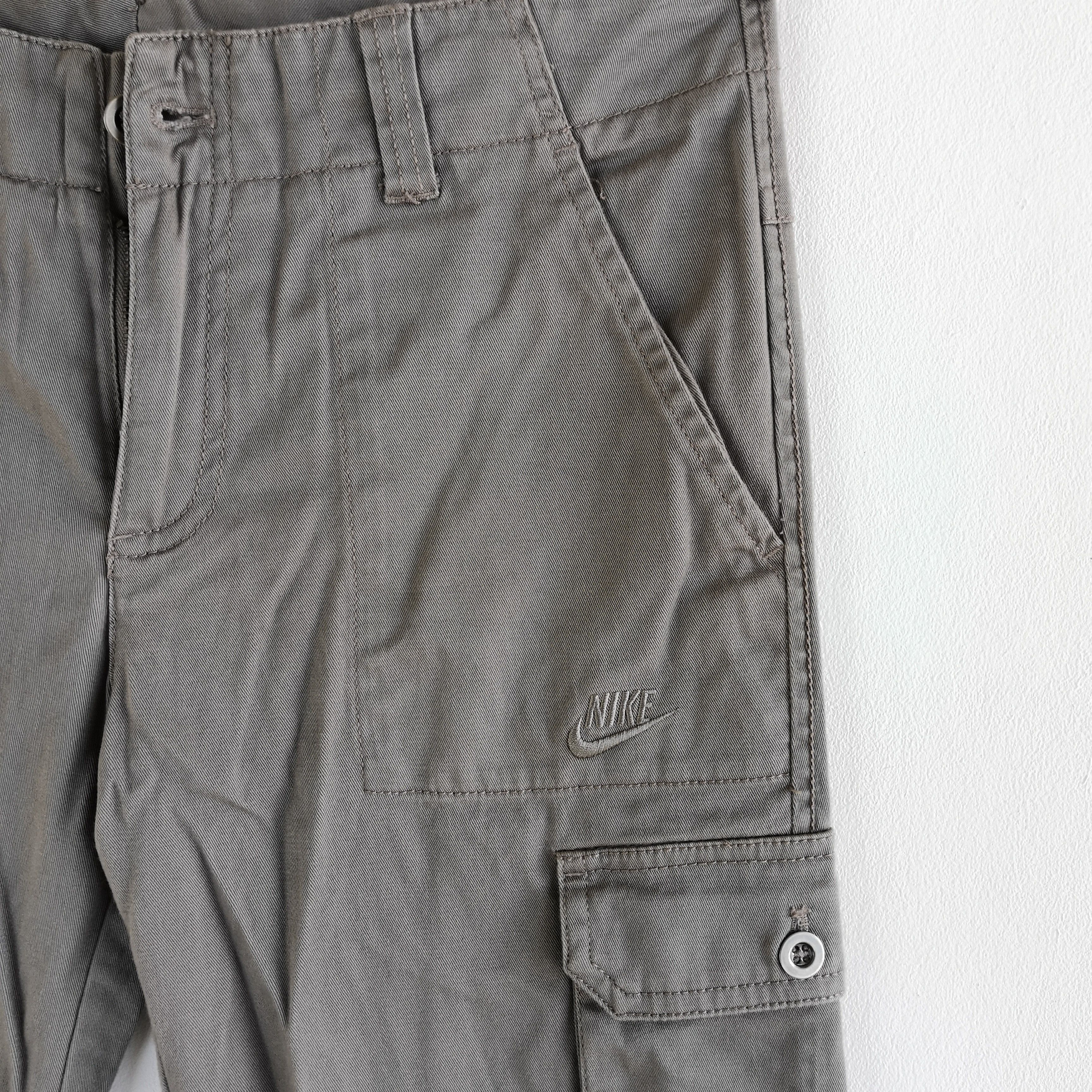 Nike Nike Cargo Pants Nike Swoosh Multipockets Fatigue Trousers Size 28" / US 6 / IT 42 - 8 Thumbnail