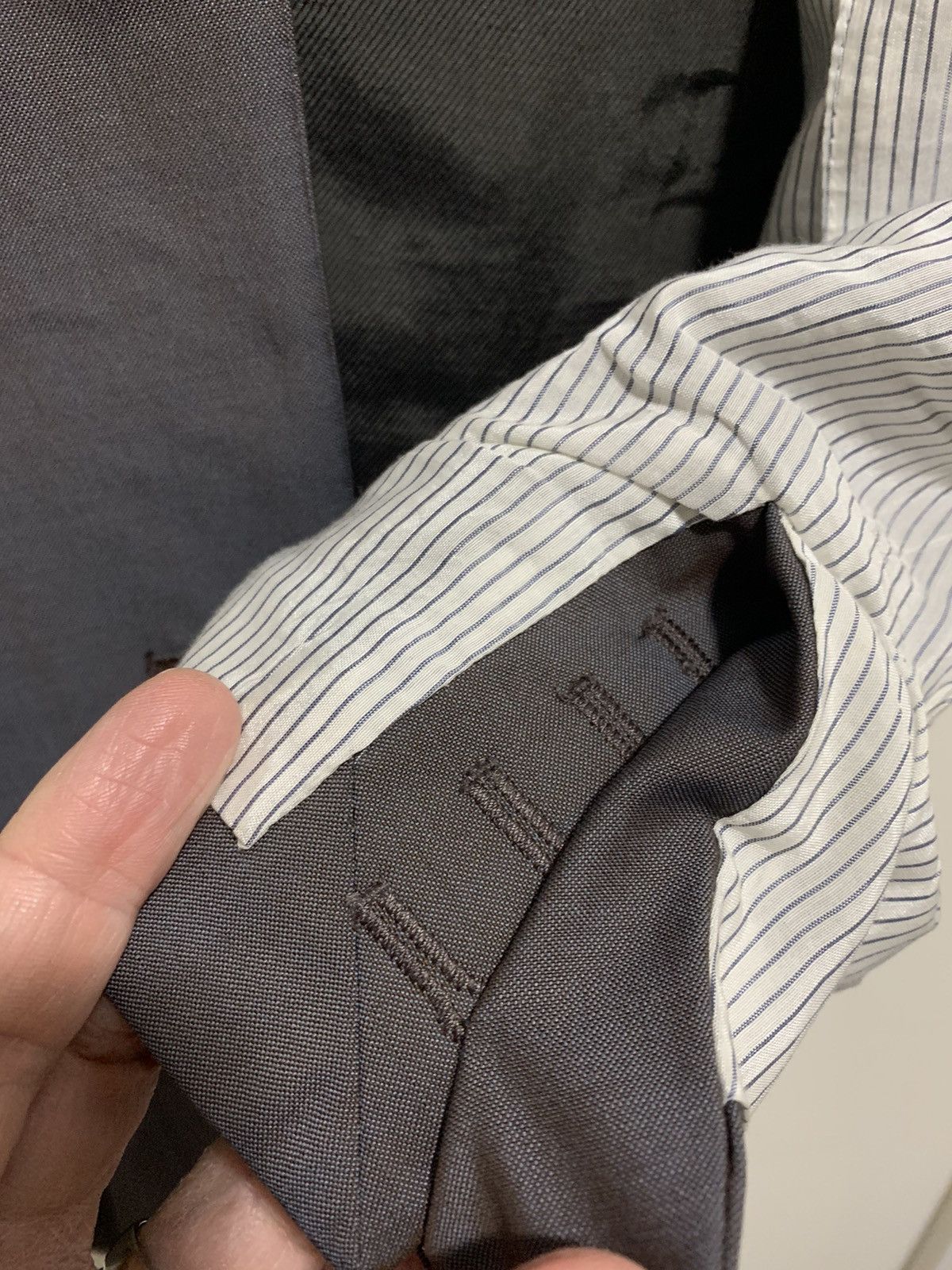 Alexander McQueen Mainline two-tone wool/mohair blazer, IT50, made in Italy Size 40R - 11 Thumbnail