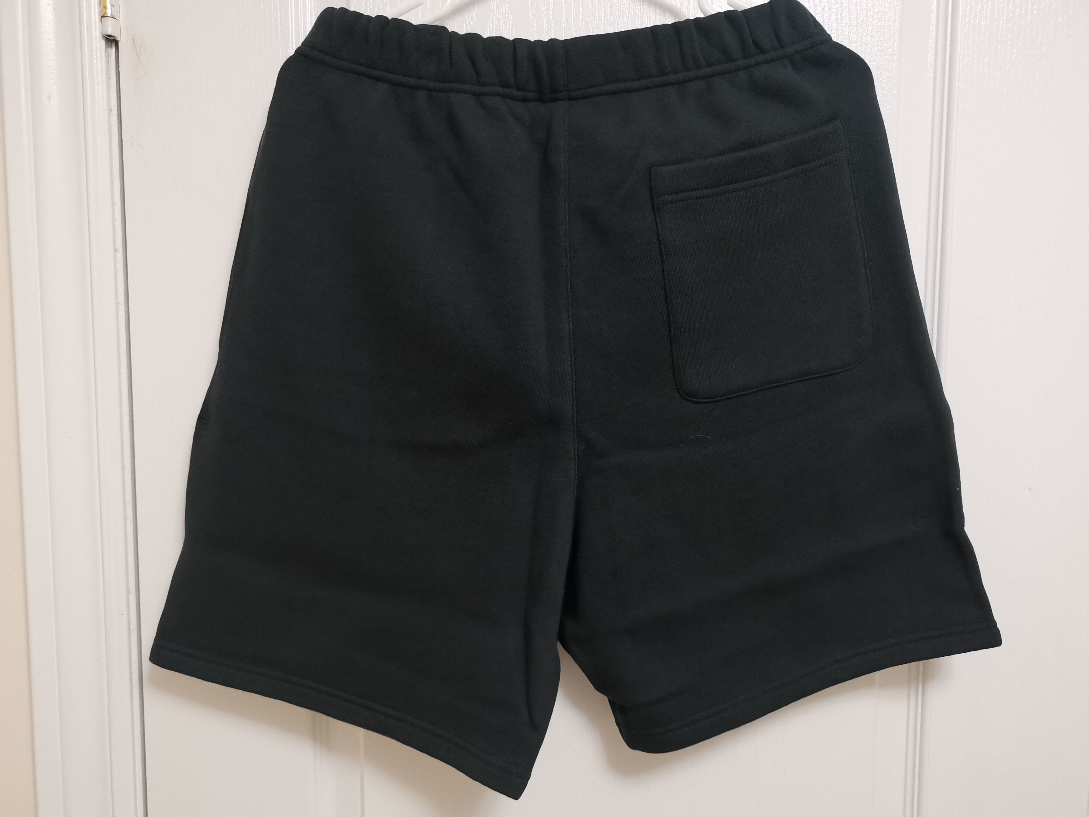 Fear of God Fear of God Essential 2020FW black fleece shorts Xlarge Size US 34 / EU 50 - 5 Thumbnail