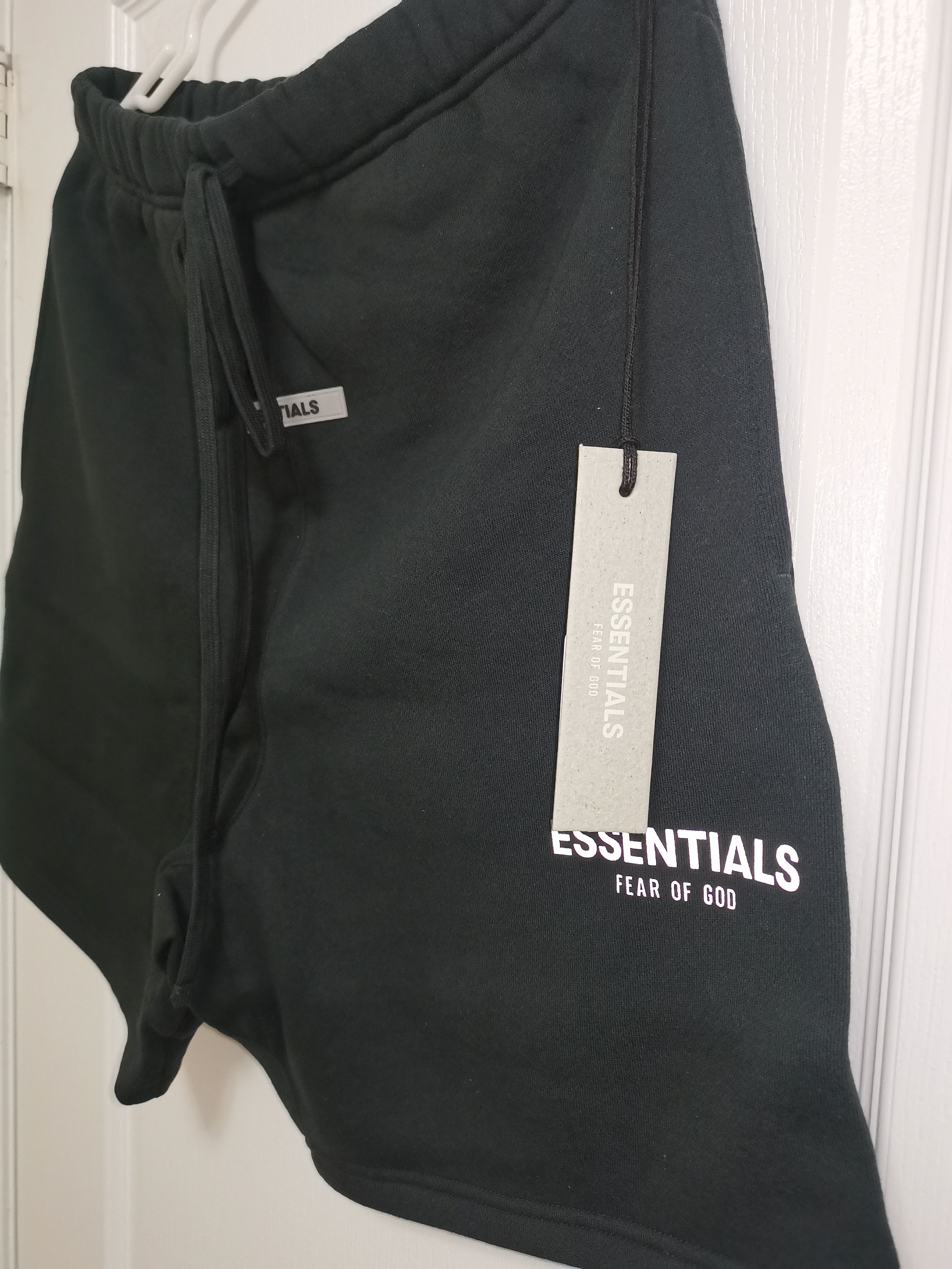 Fear of God Fear of God Essential 2020FW black fleece shorts Xlarge Size US 34 / EU 50 - 1 Thumbnail