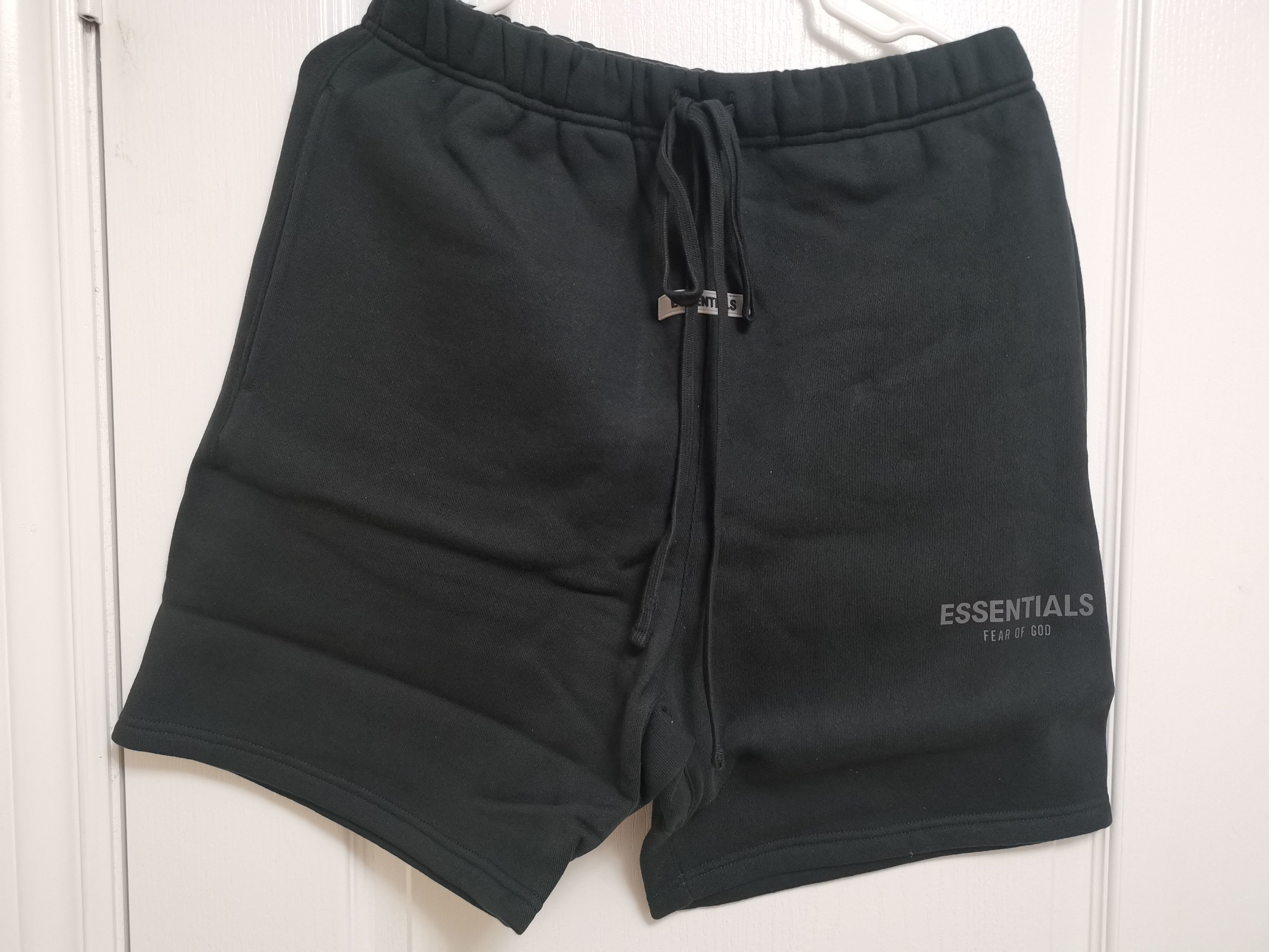 Fear of God Fear of God Essential 2020FW black fleece shorts Xlarge Size US 34 / EU 50 - 2 Thumbnail