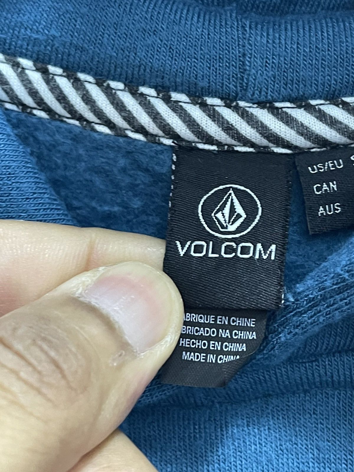 Vintage × Volcom Limited Design🔥Valcom Side Tape Logo Hoodie Sweatshirt Size US S / EU 44-46 / 1 - 4 Thumbnail