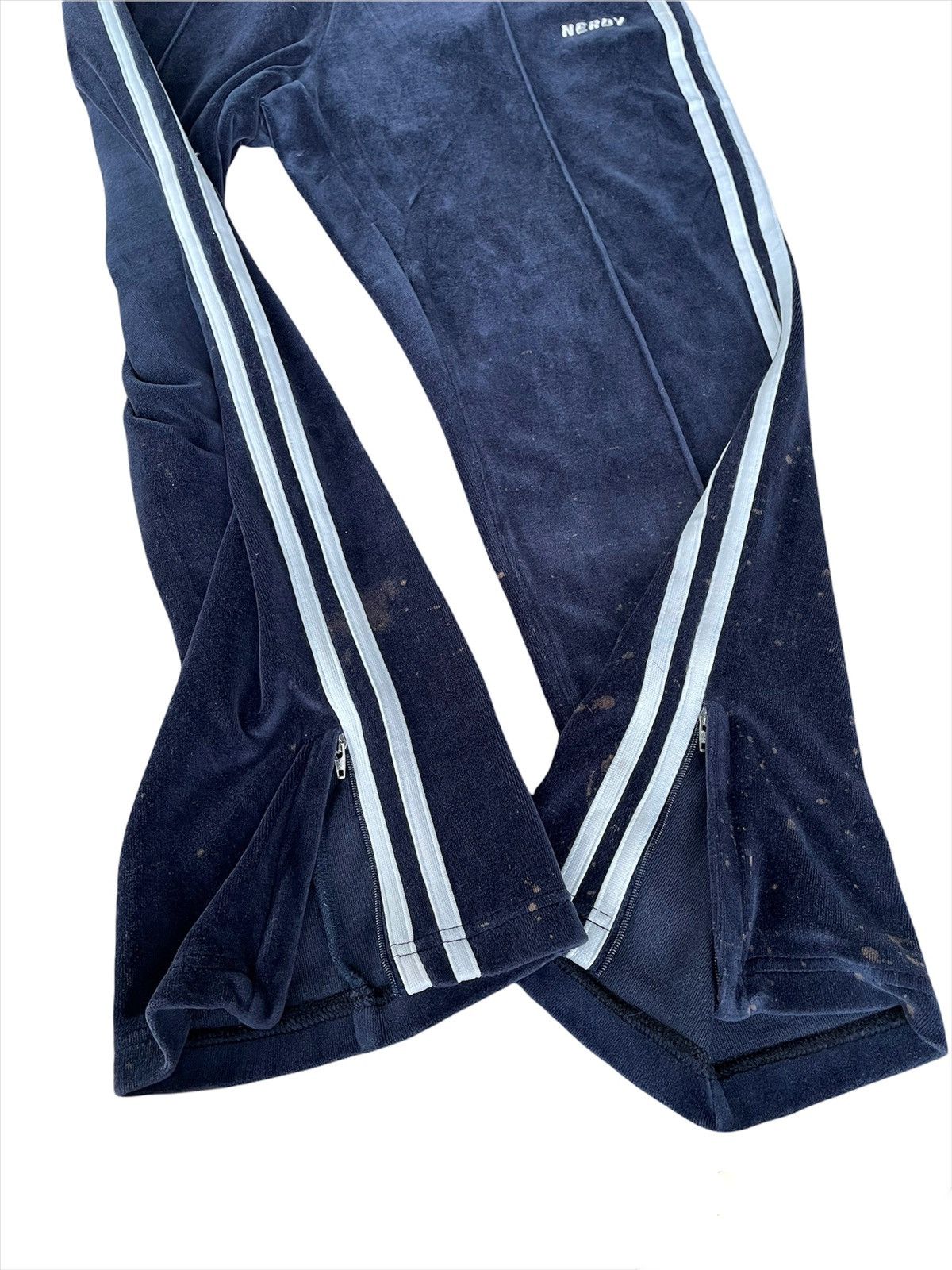 NERDY Japanese Brand Nerdy Velvet Track Pants Size US 31 - 4 Thumbnail
