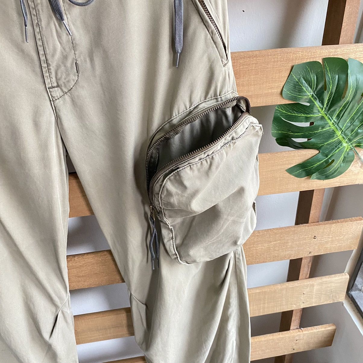 20471120 × Beauty Beast × Japanese Brand RNA Japan Cargo Big Pocket Inspired Hyoma 20471120 Size US 28 / EU 44 - 5 Thumbnail