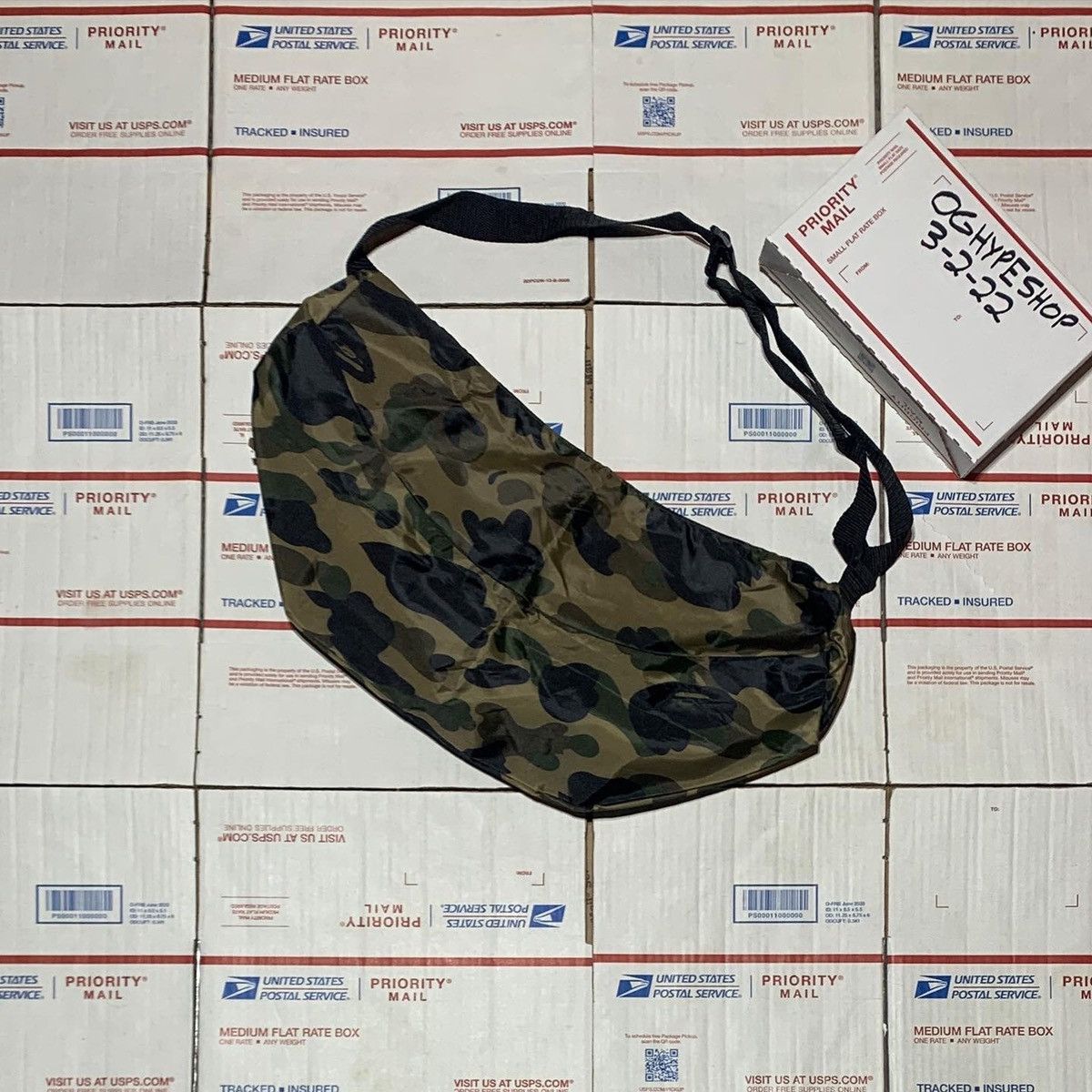 Bape 2008 Bape Shoulder Bag Size ONE SIZE - 1 Thumbnail