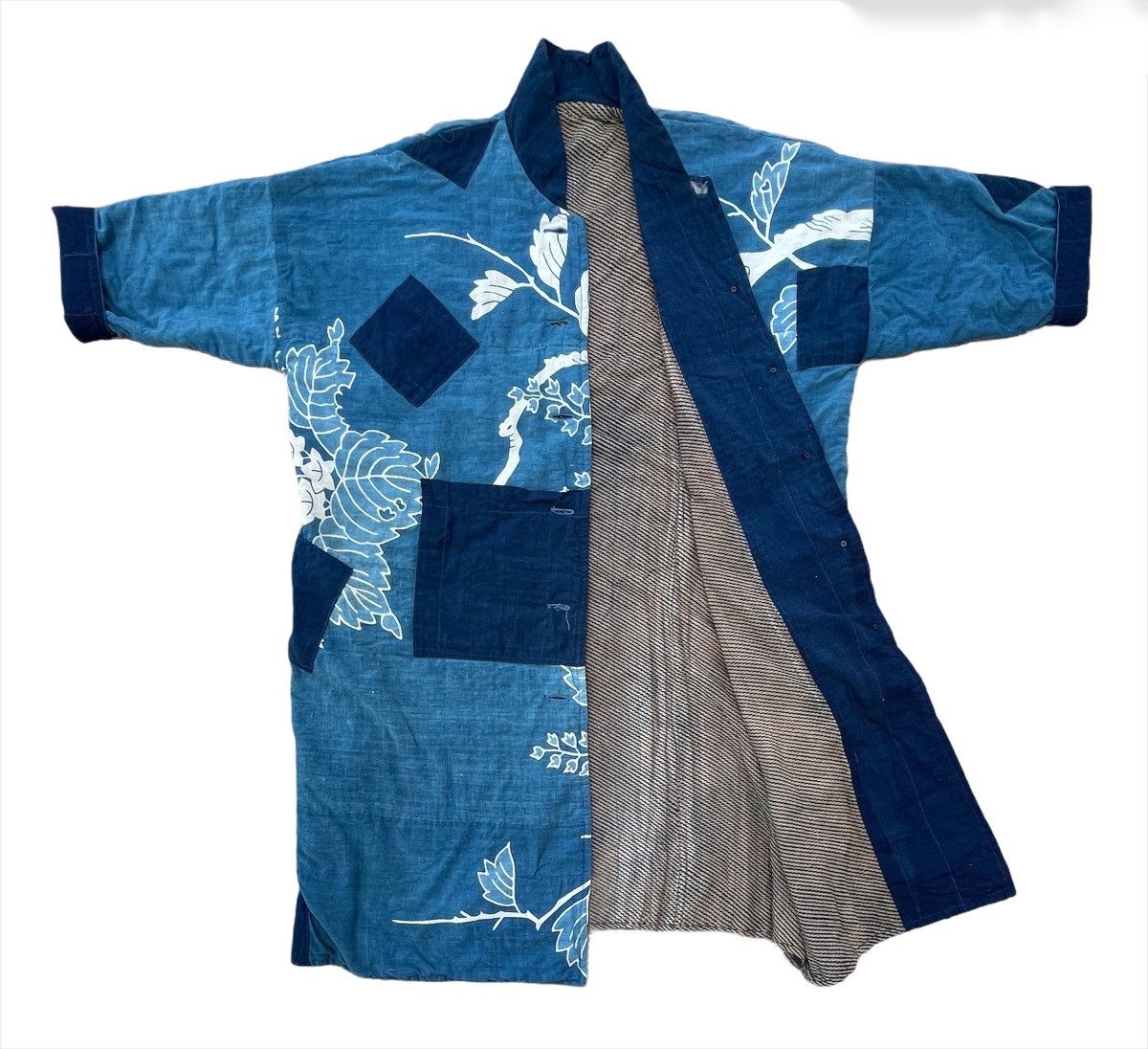 Vintage Vintage Japanese Indigo Phoenix Design Patchwork Boro Kimono Size US L / EU 52-54 / 3 - 1 Thumbnail