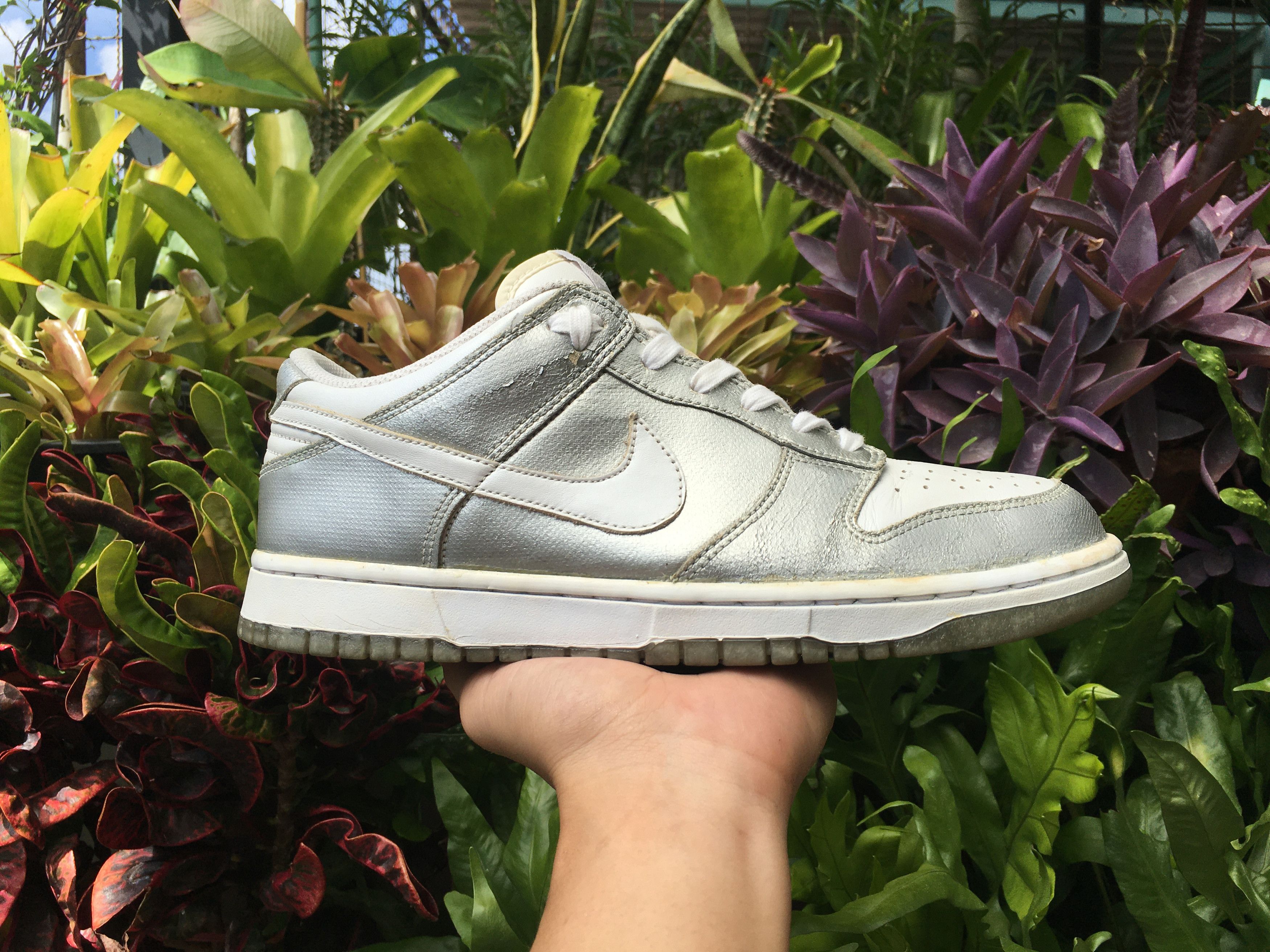 Nike 🔥 Rare Nike Dunk Low Metallic Silver 2006 WMNS Size US 10.5 / IT 40.5 - 19 Thumbnail