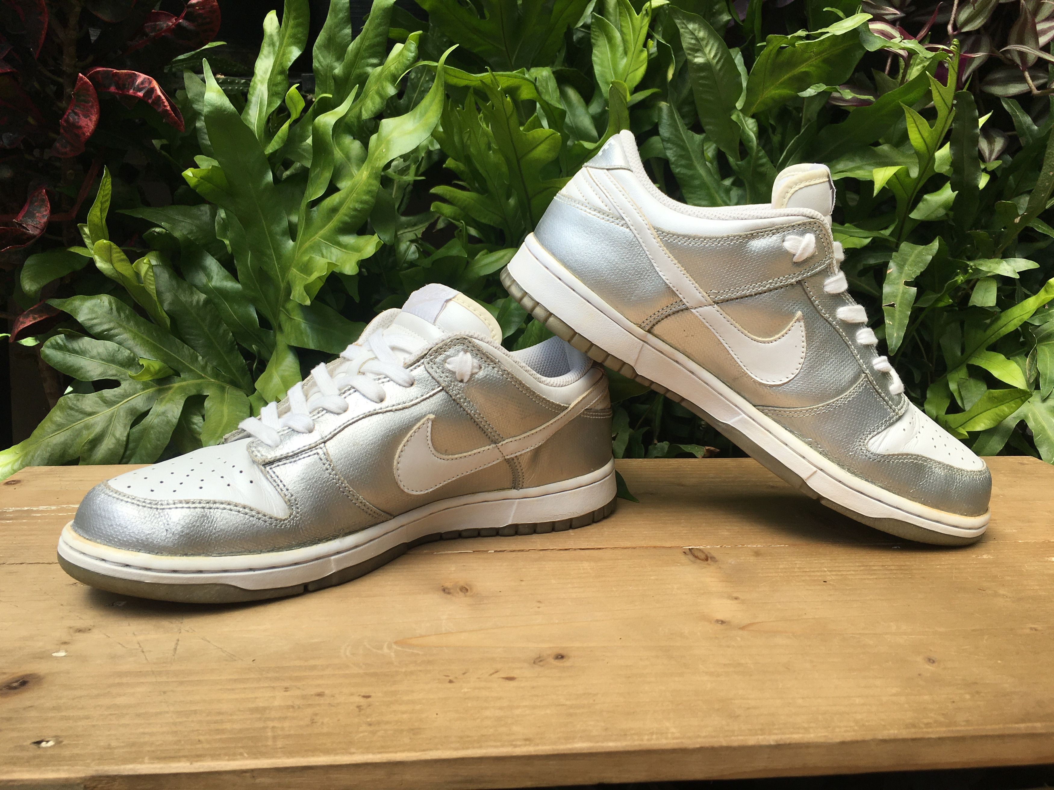 Nike 🔥 Rare Nike Dunk Low Metallic Silver 2006 WMNS Size US 10.5 / IT 40.5 - 5 Thumbnail