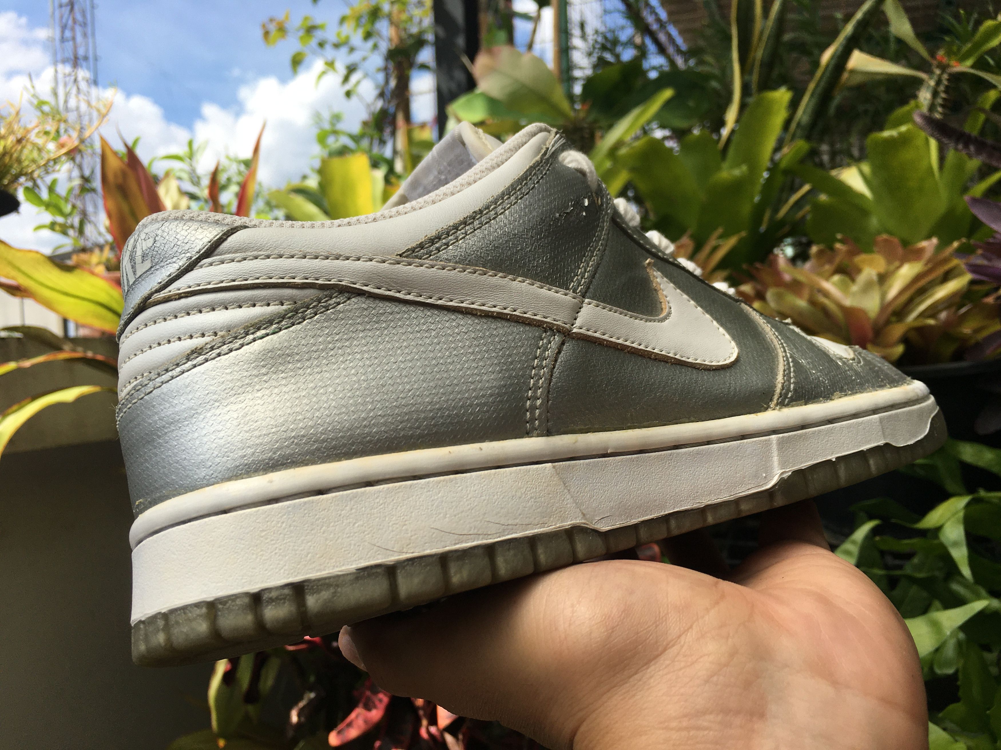 Nike 🔥 Rare Nike Dunk Low Metallic Silver 2006 WMNS Size US 10.5 / IT 40.5 - 20 Thumbnail