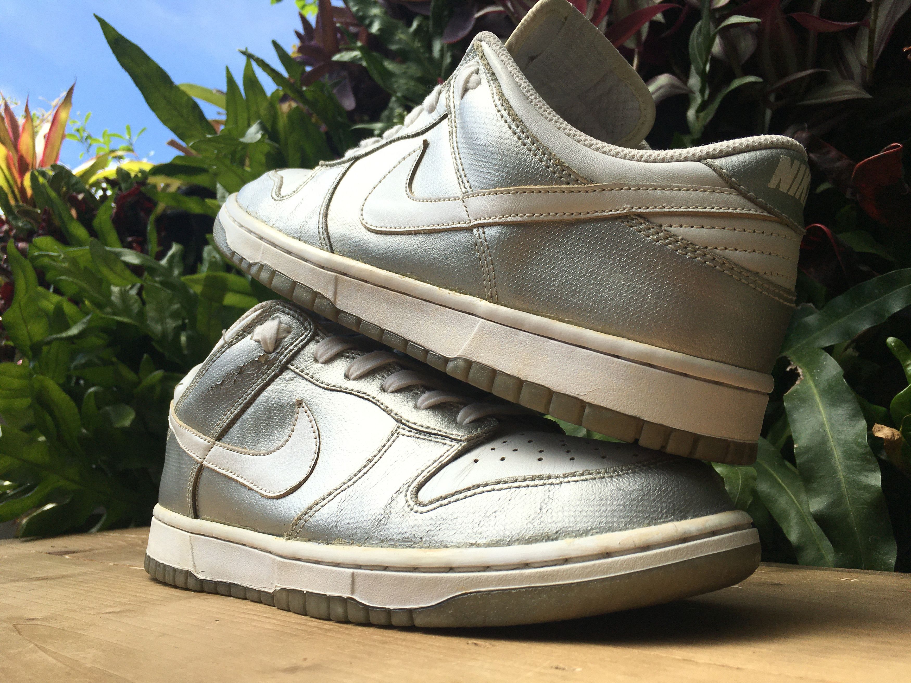 Nike 🔥 Rare Nike Dunk Low Metallic Silver 2006 WMNS Size US 10.5 / IT 40.5 - 2 Thumbnail