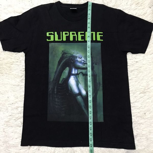 Supreme hr hotsell giger tee