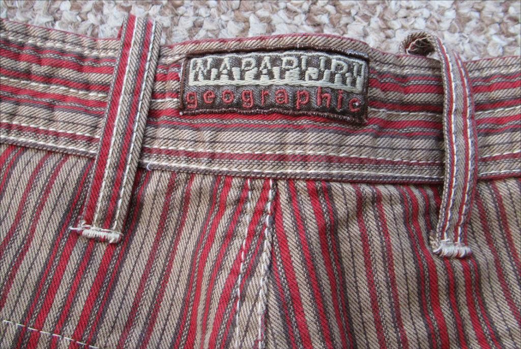 Napapijri × Vintage Vintage Napapijri Stripe Cotton Cargo Shorts size 48 - M Size US 32 / EU 48 - 4 Thumbnail