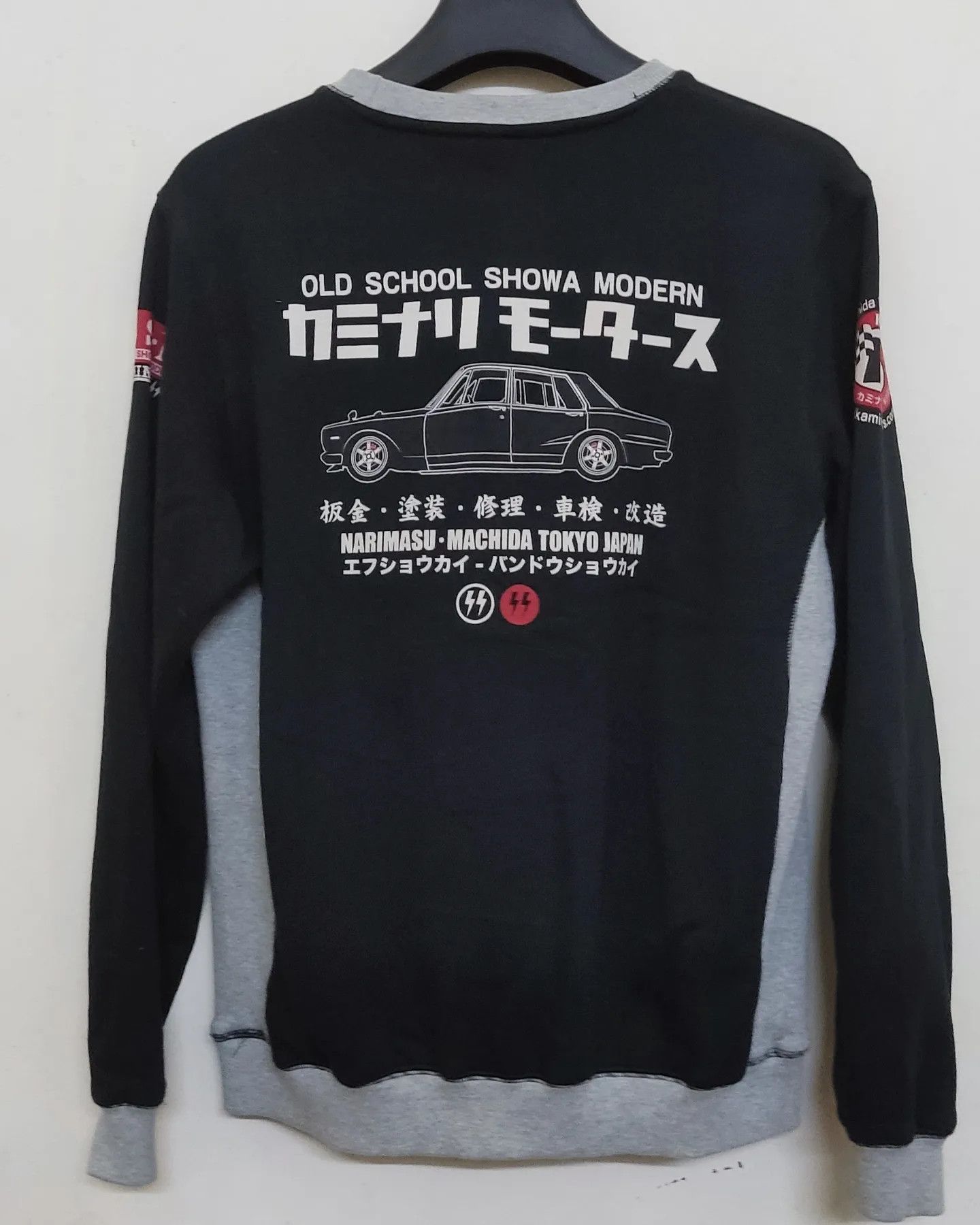 Japanese Brand Kaminari Showa Skyline 2000GT PGC10 Size US L / EU 52-54 / 3 - 1 Thumbnail