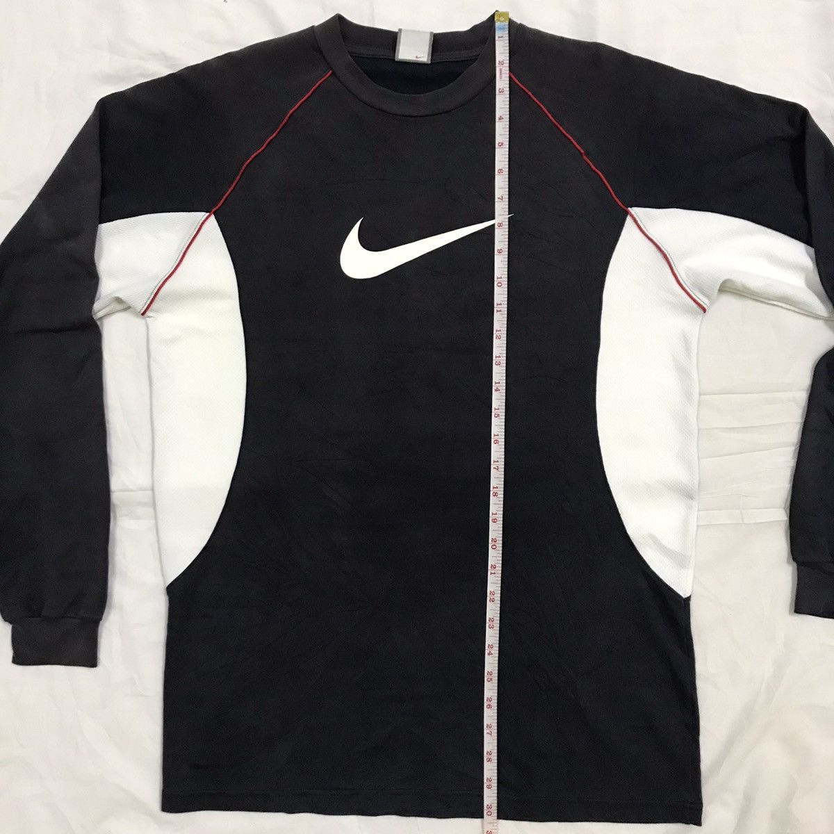 Nike Vintage nike big swoosh 00s Size US L / EU 52-54 / 3 - 14 Thumbnail