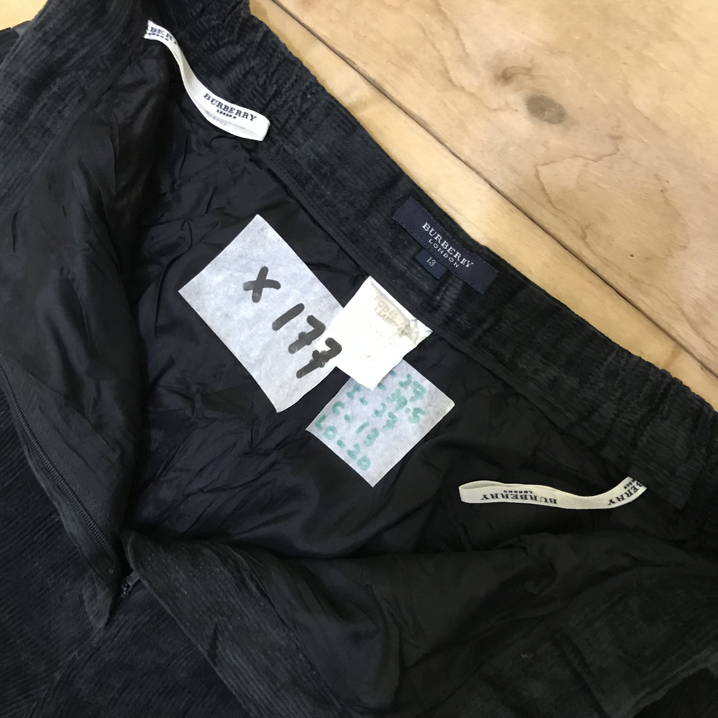 Burberry X177 BURBERRY LONDON CORDUROY PANTS Size 27" / US 4 / IT 40 - 3 Thumbnail