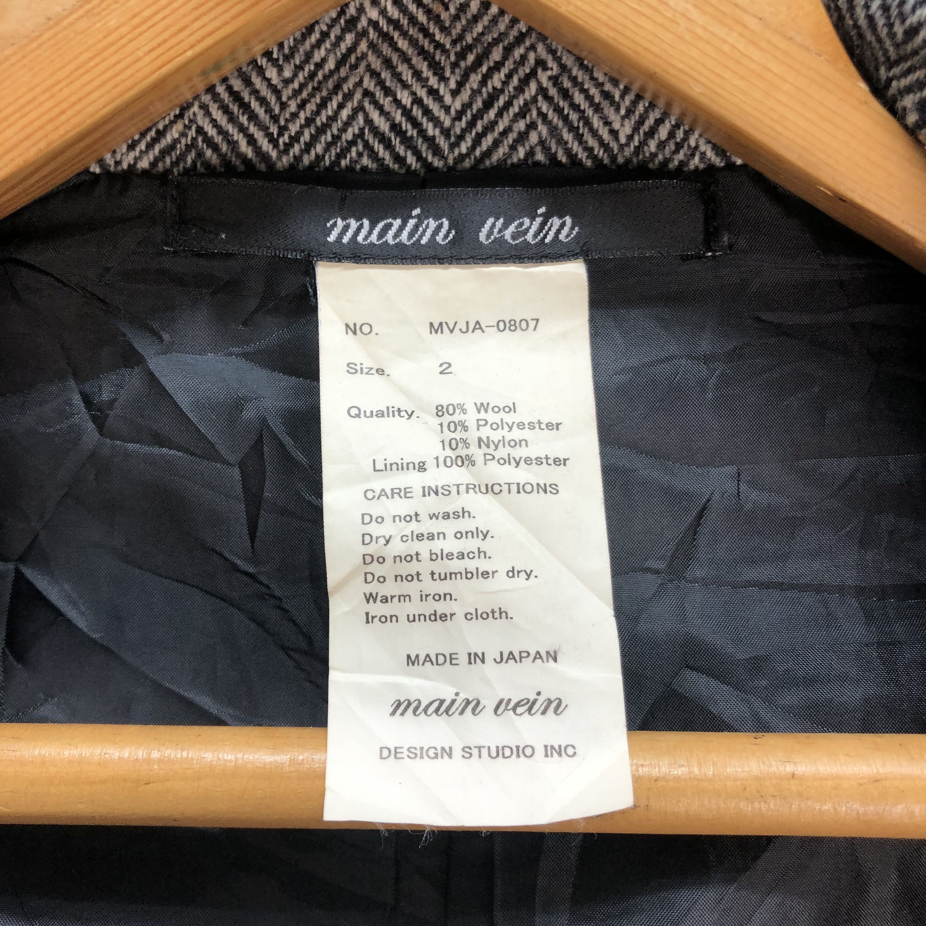 Japanese Brand MAIN VEIN HERRINGBONE DOUBLE BREASTED BELTED COAT #7226-120 Size US S / EU 44-46 / 1 - 7 Thumbnail