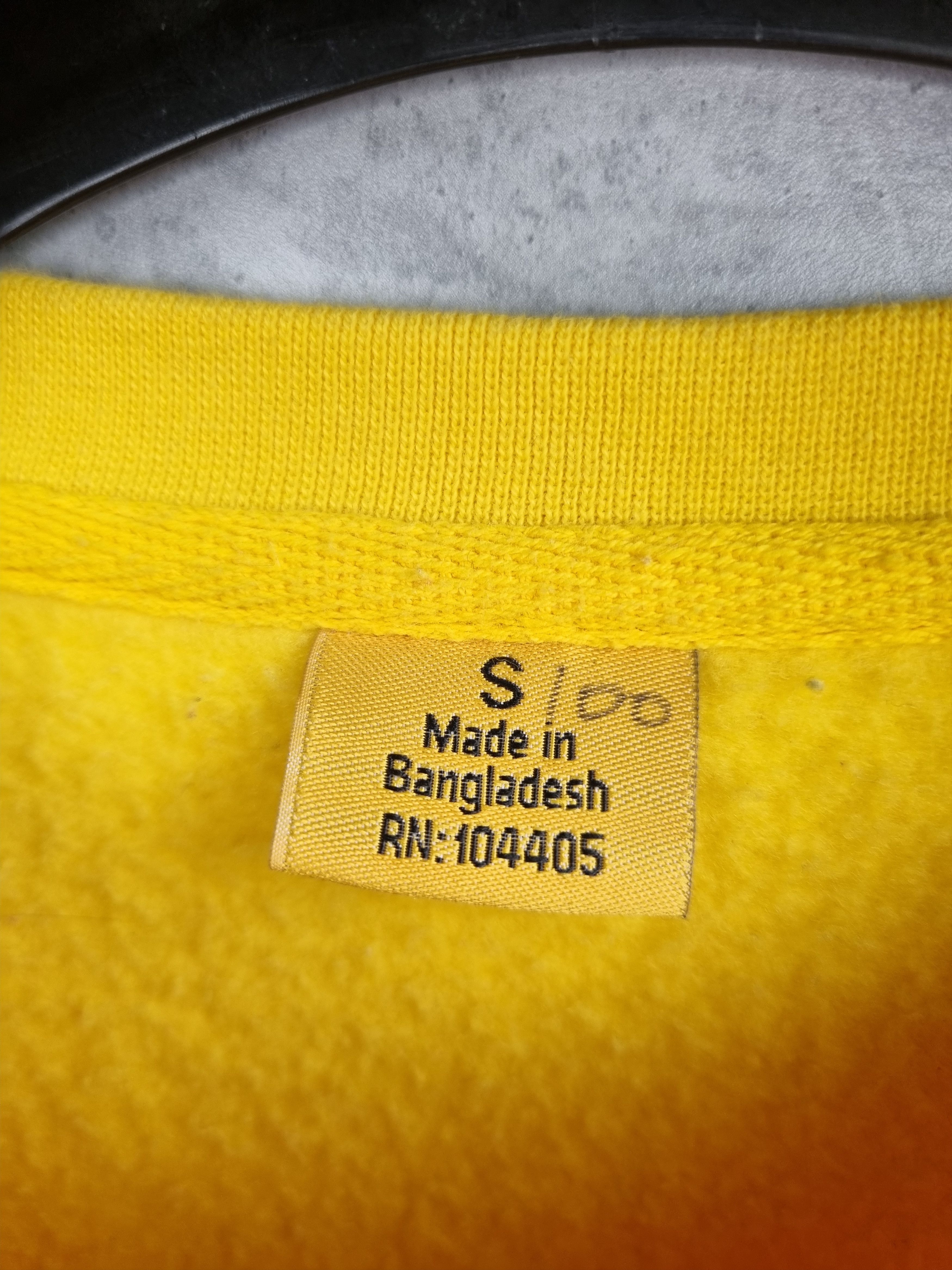 Other 90s DHL Big Logo Vintage Sweatshirt VETEMENTS Style Size US M / EU 48-50 / 2 - 10 Thumbnail
