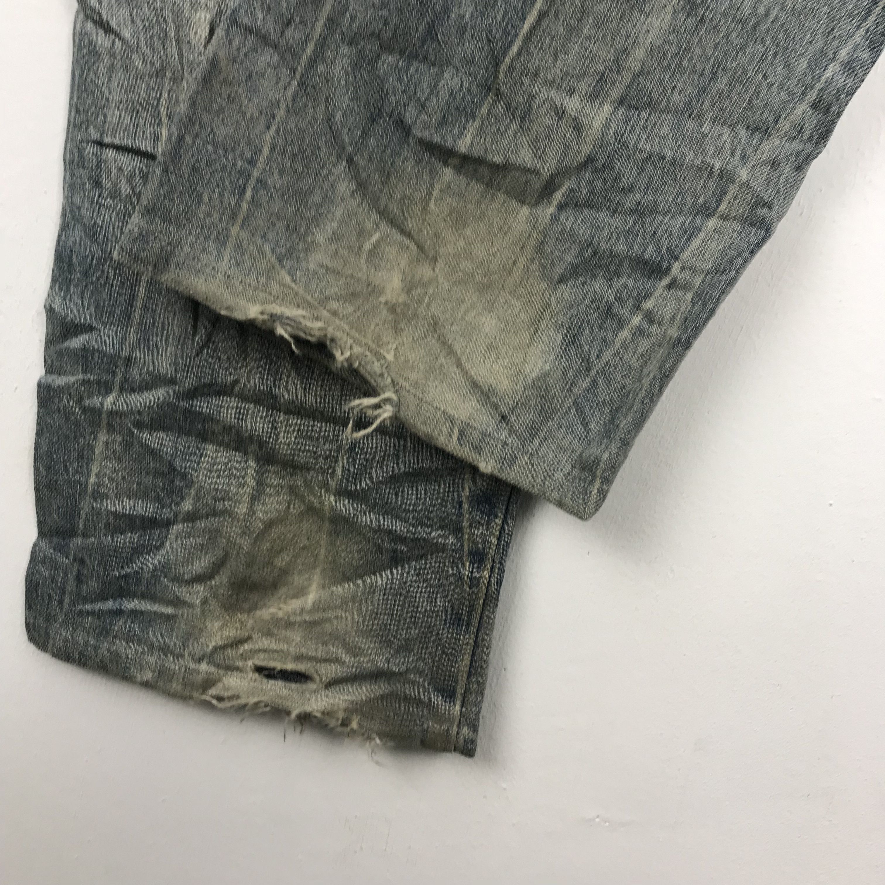 Armani X226 ARMANI JEANS RIPPED DISTRESSED JEANS NIRVANA STYLE Size US 33 - 4 Thumbnail