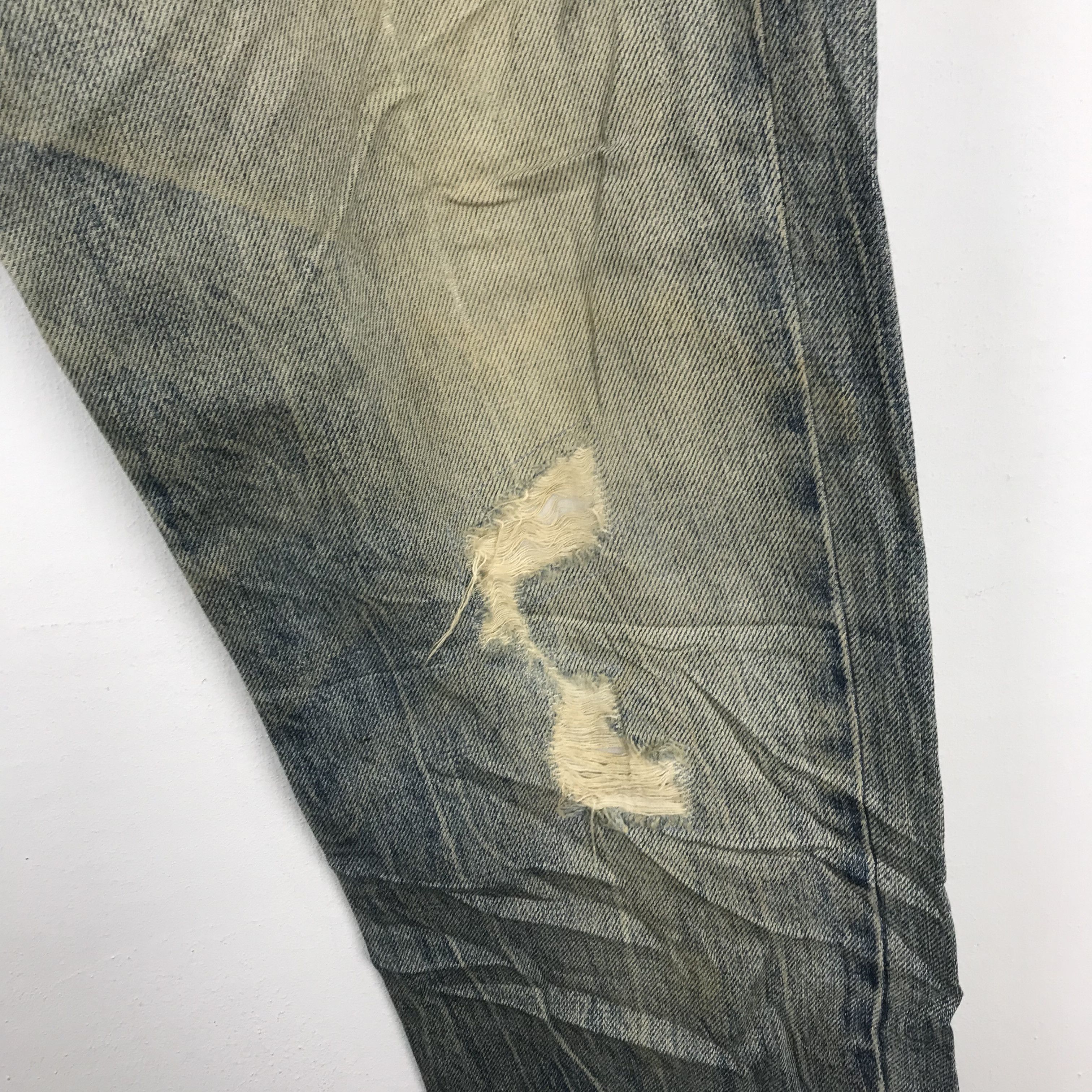 Armani X226 ARMANI JEANS RIPPED DISTRESSED JEANS NIRVANA STYLE Size US 33 - 8 Thumbnail
