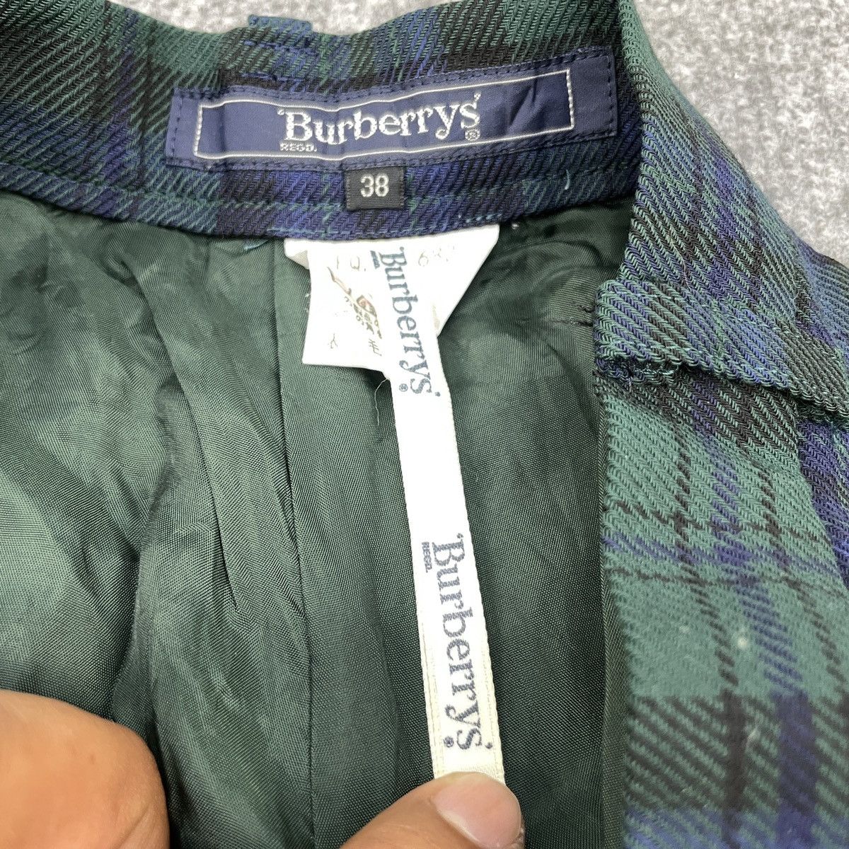 Burberry × Vintage Vintage Burberry's Checker Plaid Wool Pants Size US 26 / EU 42 - 7 Thumbnail