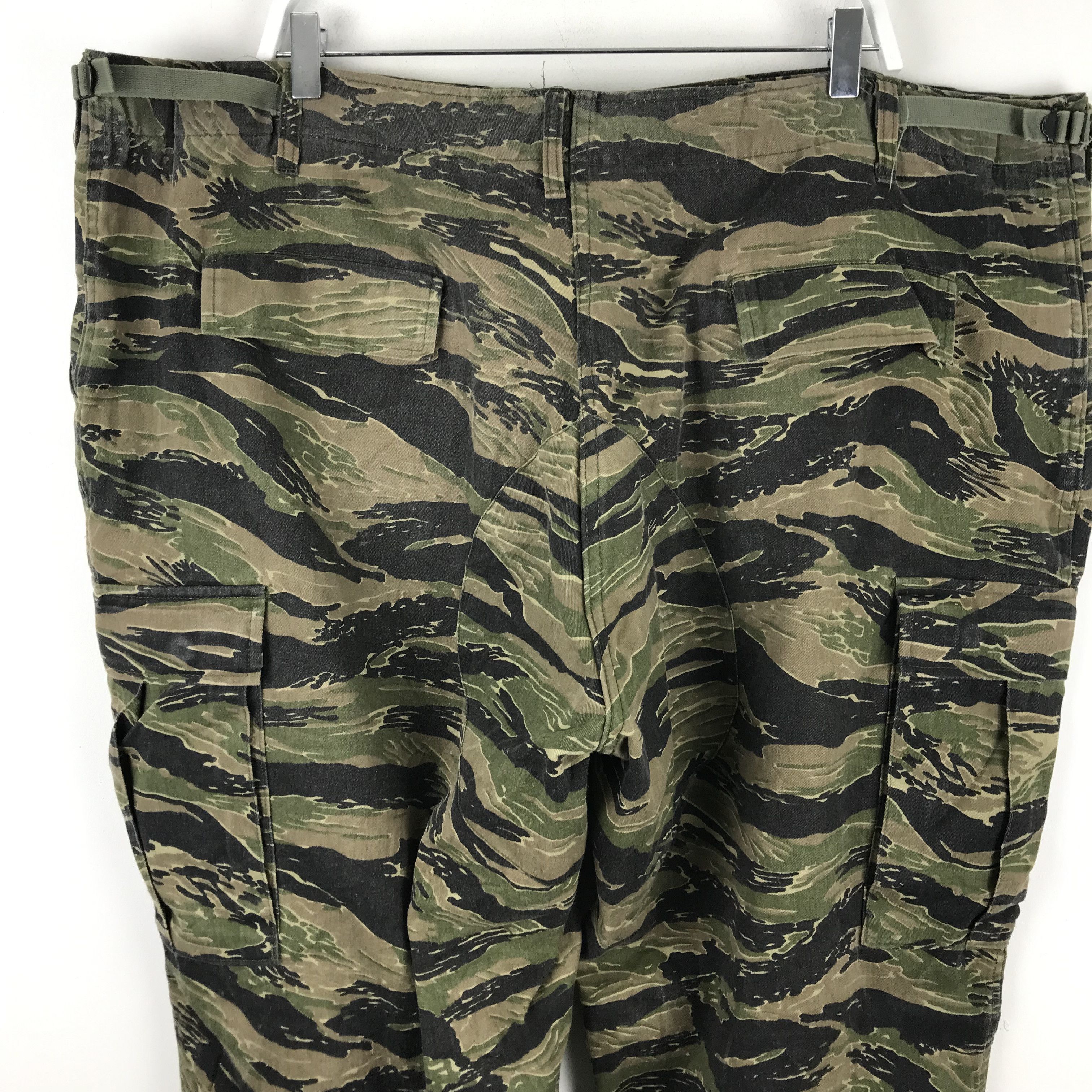 Vintage X253 BIG SIZE! VTG TIGER STRIPE ARMY CAMO PANTS RARE! Size US 44 / EU 60 - 2 Thumbnail
