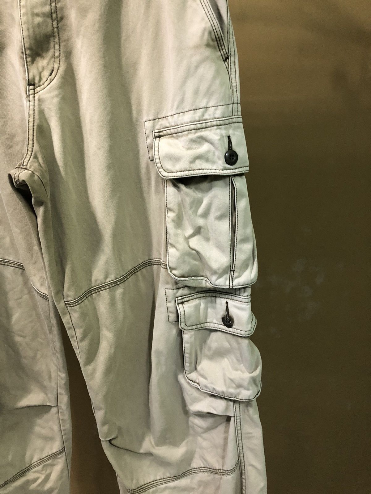 Japanese Brand × Vintage Cargo Multi Pocket Bondage Pants Size US 32 / EU 48 - 4 Thumbnail