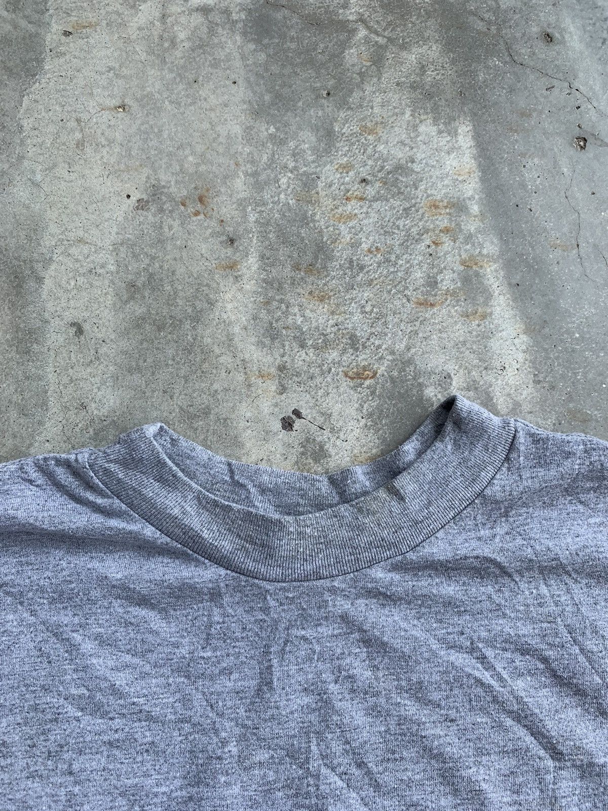 Vintage Vintage 90s US Army Tshirt Size US L / EU 52-54 / 3 - 4 Thumbnail