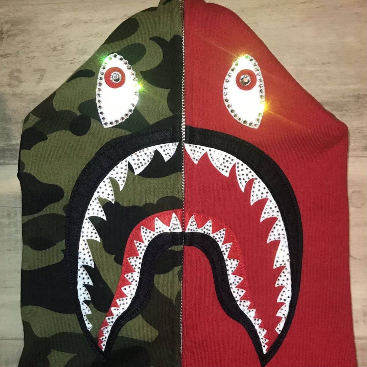 Bape × Swarovski BAPE Swarovski Shark full zip hoodie Red x 1st camo green Size US L / EU 52-54 / 3 - 3 Thumbnail