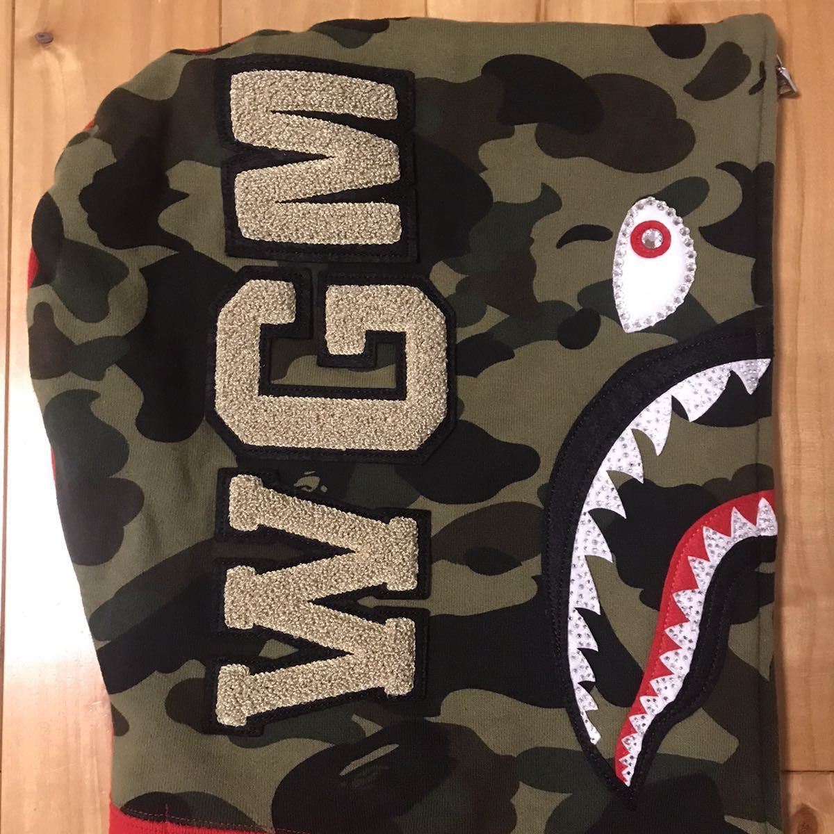Bape × Swarovski BAPE Swarovski Shark full zip hoodie Red x 1st camo green Size US L / EU 52-54 / 3 - 4 Thumbnail