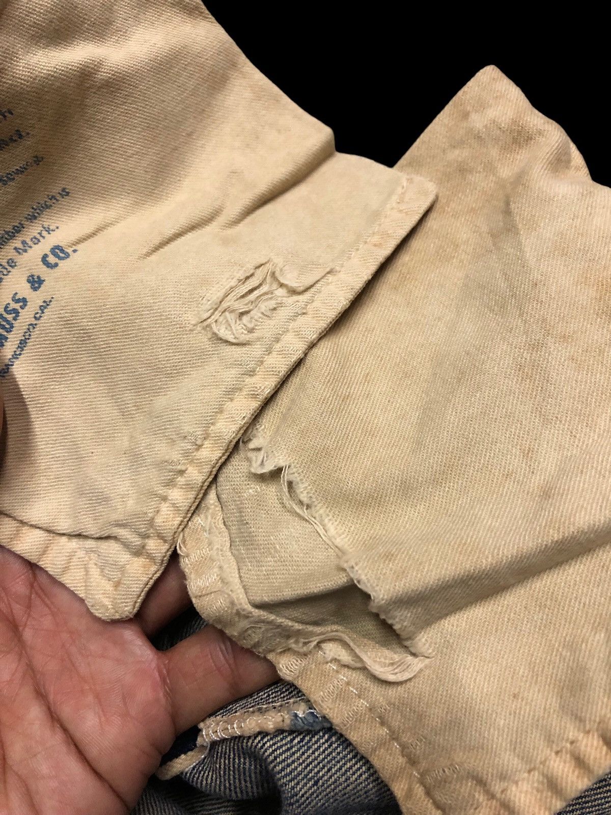 Levi's VINTAGE DAMAGED LEVIS 501 BIG E Size US 32 / EU 48 - 10 Thumbnail