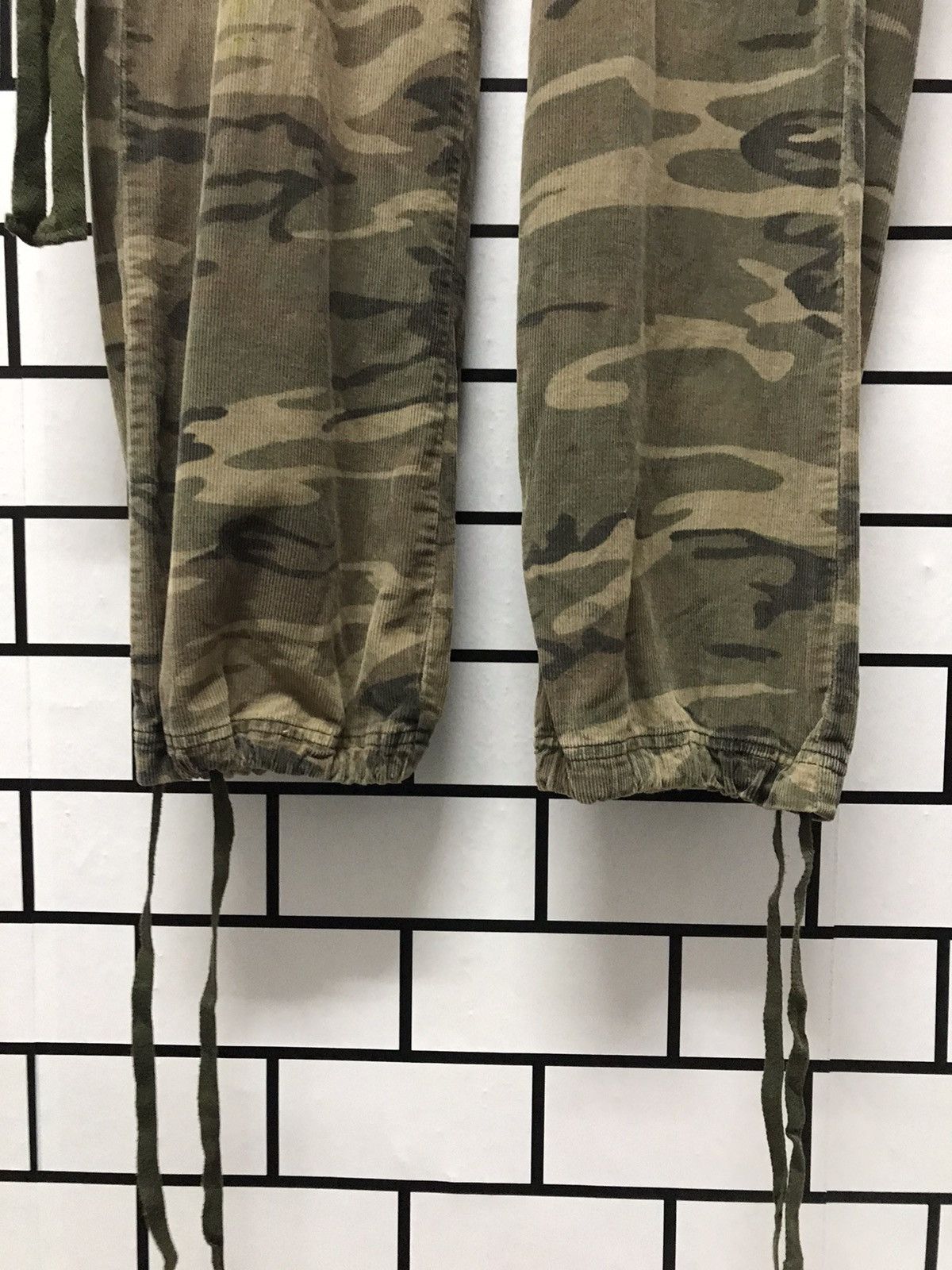 Japanese Brand Japan Brand Miss Me Cargo Corduroy Bondage Parachute Pants Size US 32 / EU 48 - 7 Thumbnail