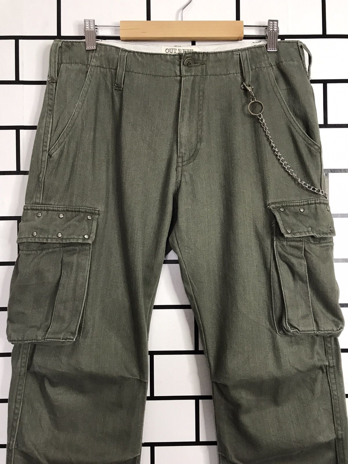 Designer × Japanese Brand Japan Brand Out Reef Metal Studs Chains Cargo Pants Size US 32 / EU 48 - 3 Thumbnail