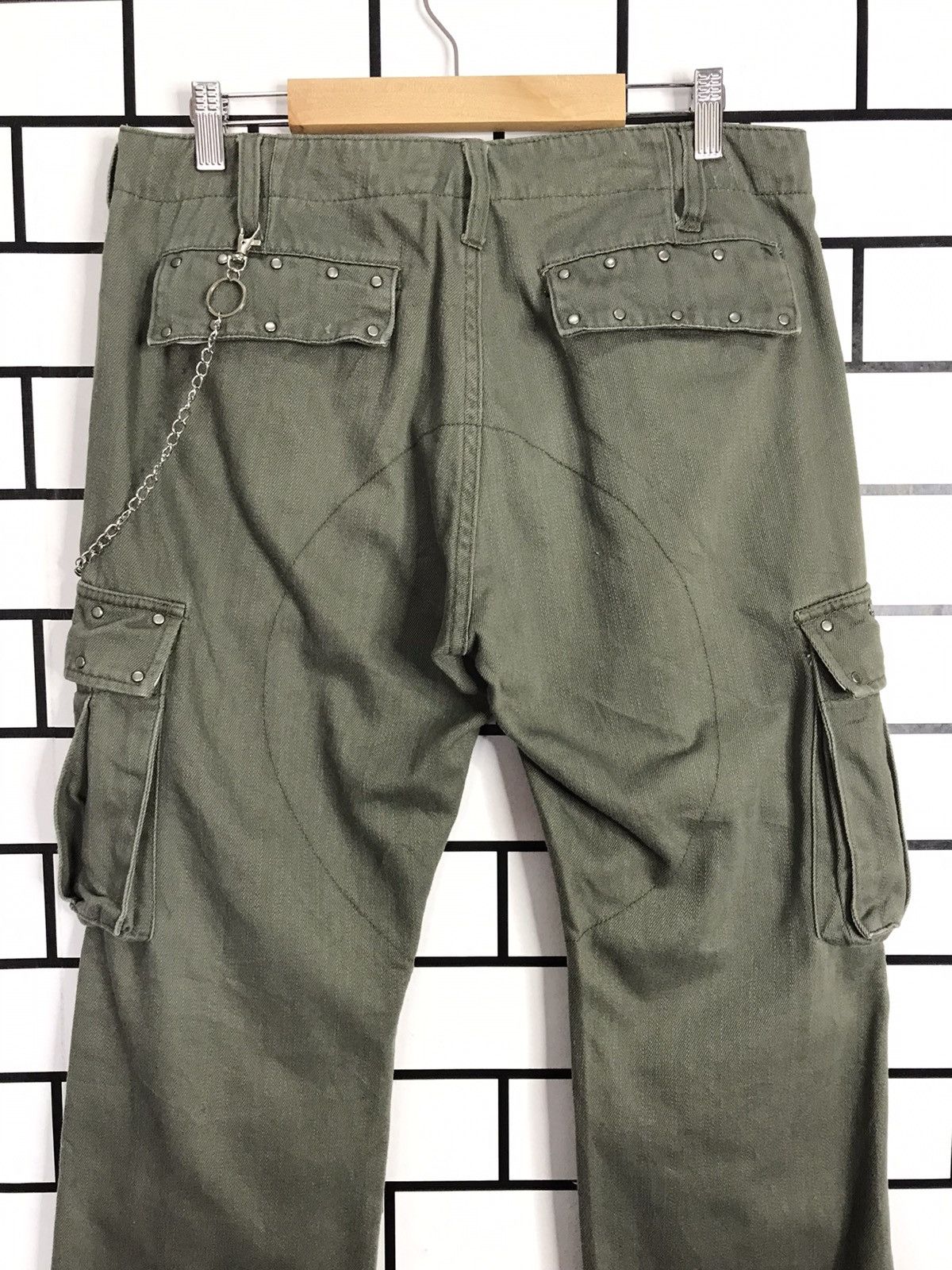 Designer × Japanese Brand Japan Brand Out Reef Metal Studs Chains Cargo Pants Size US 32 / EU 48 - 8 Thumbnail