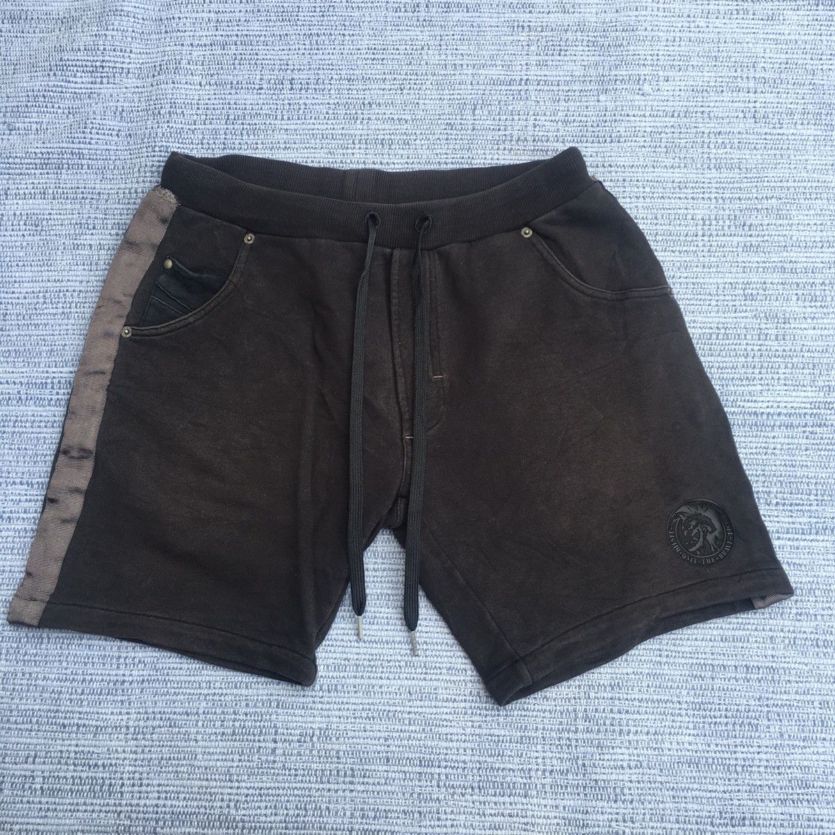 Diesel vintage diesel short Size US 30 / EU 46 - 1 Thumbnail