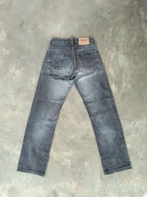 Levi's 90s Vintage Levi's 501 Made In USA Distressed Jeans 27x29 Size US 27 - 2 Thumbnail