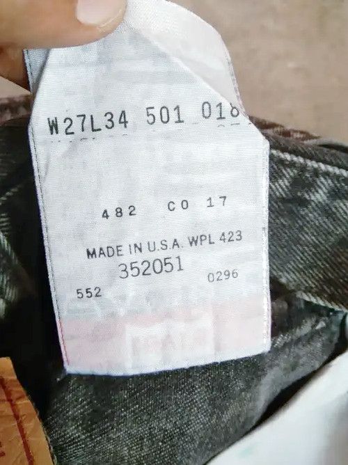 Levi's 90s Vintage Levi's 501 Made In USA Distressed Jeans 27x29 Size US 27 - 9 Thumbnail