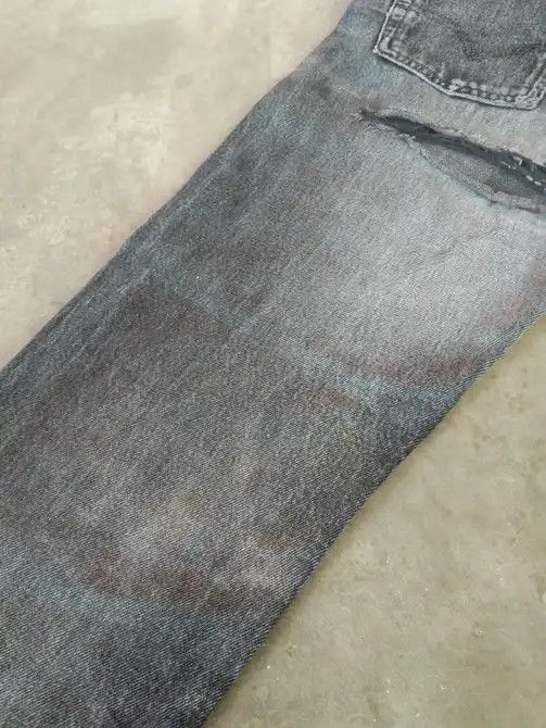 Levi's 90s Vintage Levi's 501 Made In USA Distressed Jeans 27x29 Size US 27 - 5 Thumbnail