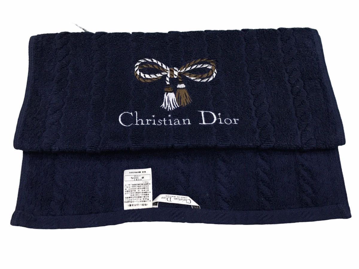 CHRISTIAN DIOR Towel
