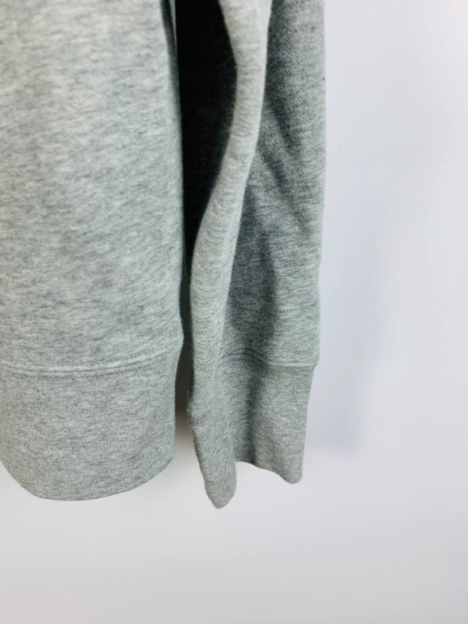 Uniqlo Uniqlo vintage hoodie grey L Size US L / EU 52-54 / 3 - 12 Thumbnail