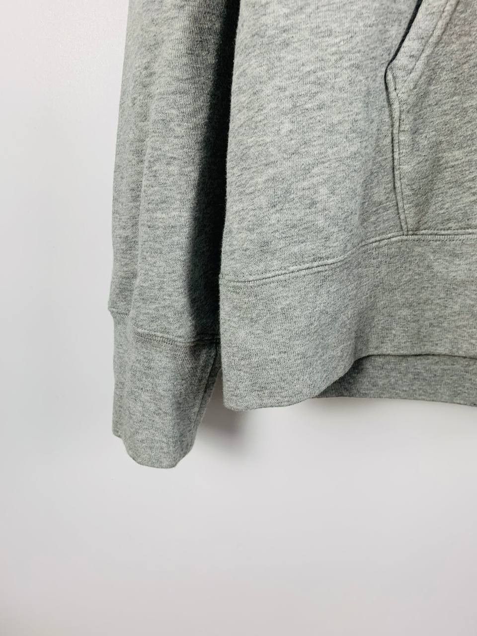 Uniqlo Uniqlo vintage hoodie grey L Size US L / EU 52-54 / 3 - 4 Thumbnail