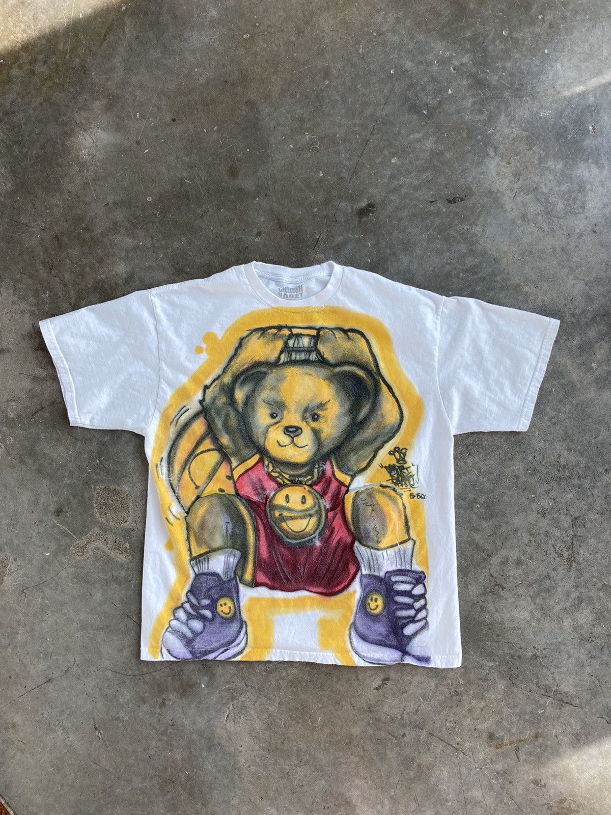 Image of Chinatown Market Airbrushed / Graffiti All Over Bear Tee XL in White, Men's