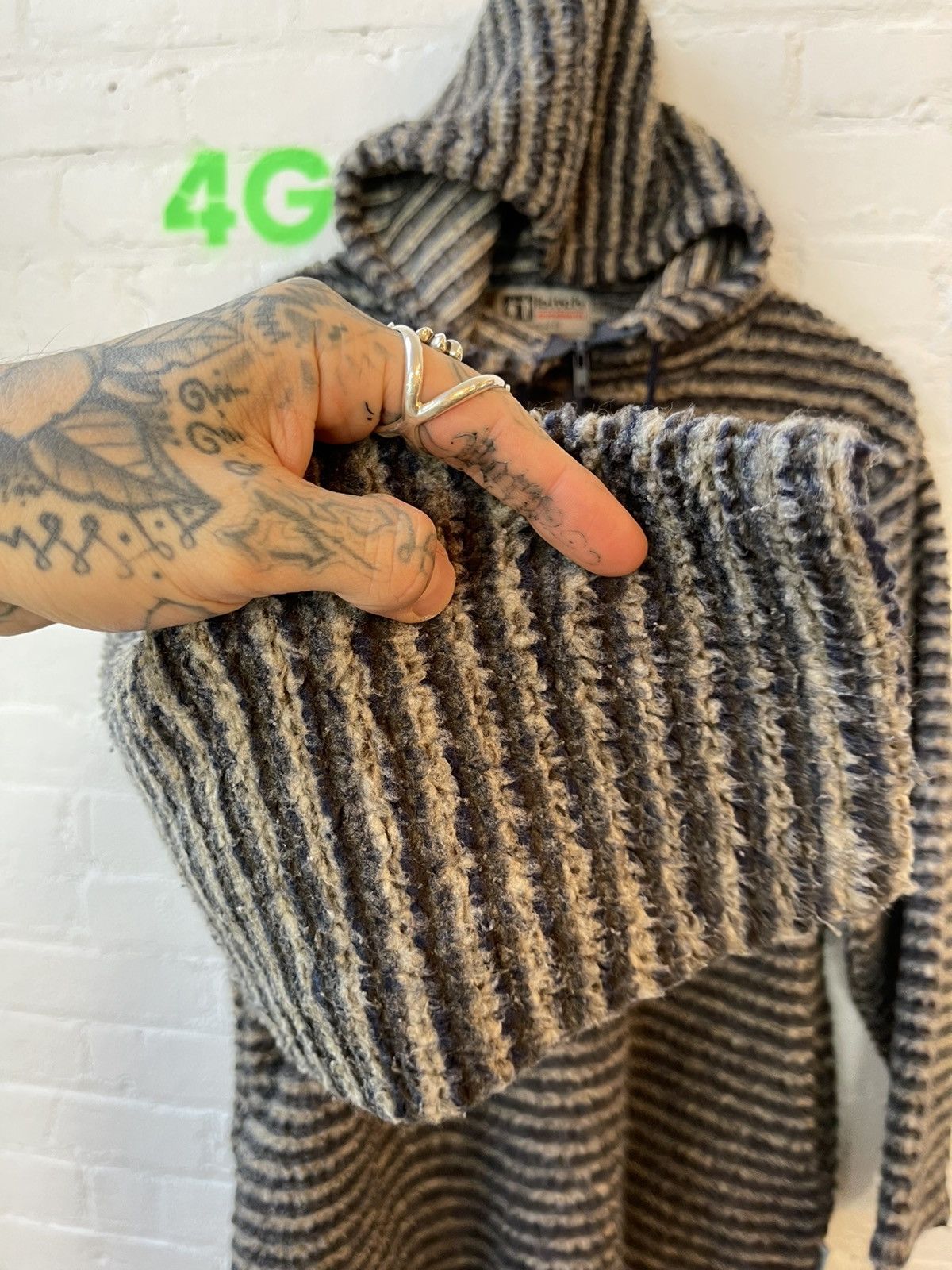 Vintage 90s BITCH SKATEBOARDS SHERPA FLEECE HOODIE JACKET STRIPE Size US L / EU 52-54 / 3 - 7 Thumbnail