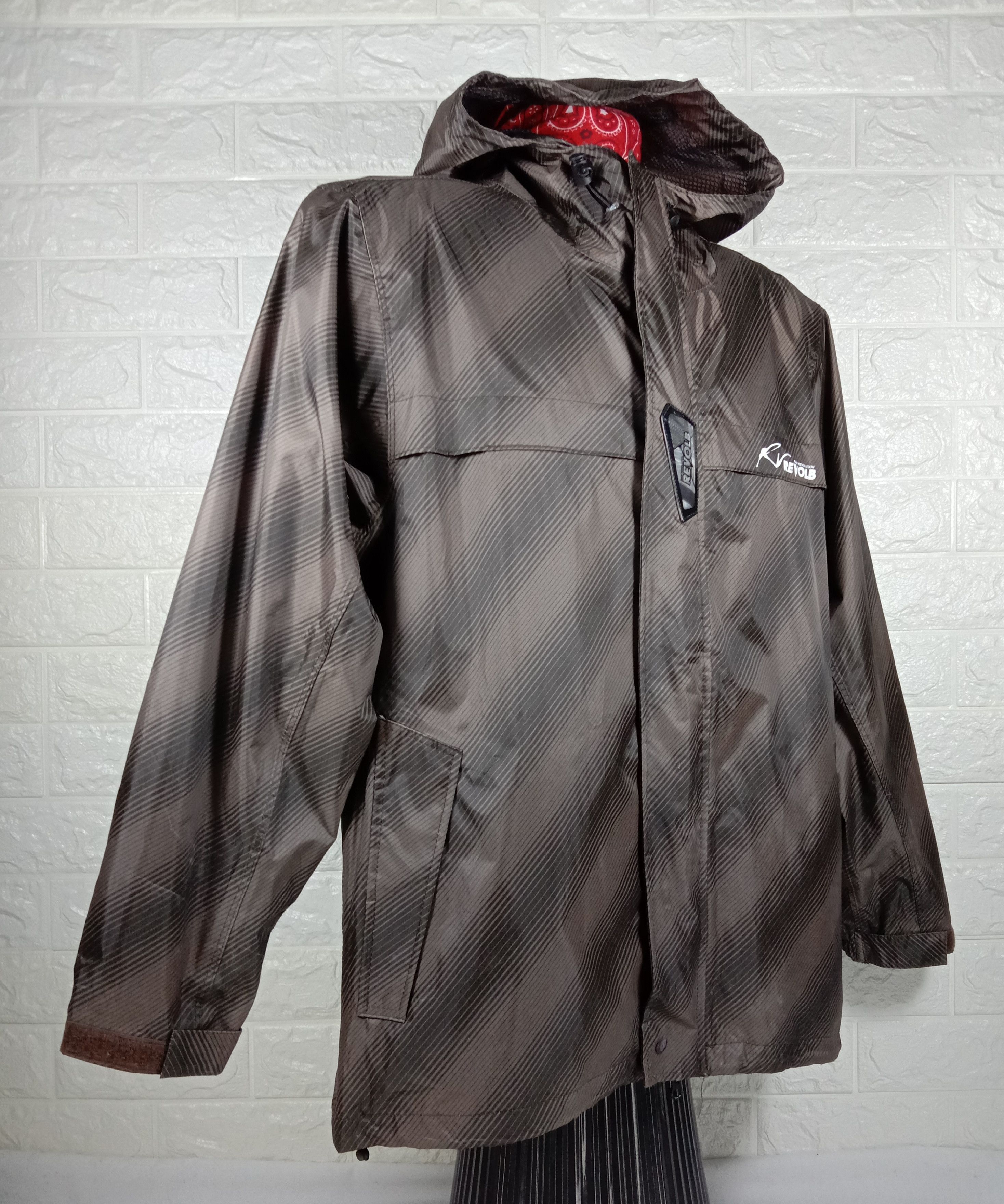 Japanese Brand Vintage REVOLB Rain Revolution Waterproof Hoodie Jacket Size US L / EU 52-54 / 3 - 2 Thumbnail