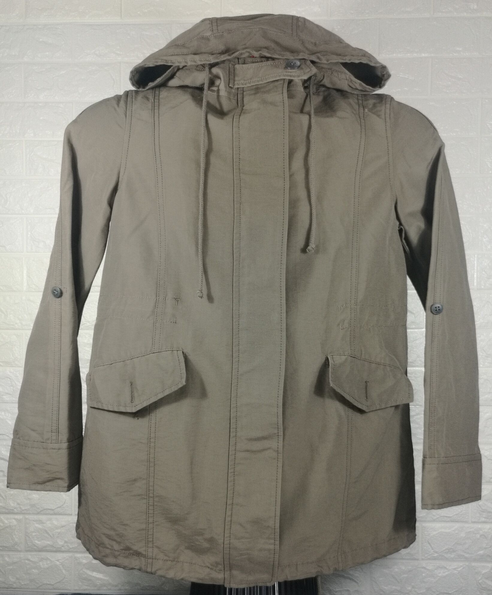 image of Vintage Natural Beauty Basic Hoodie Jacket, Men's (Size Medium)