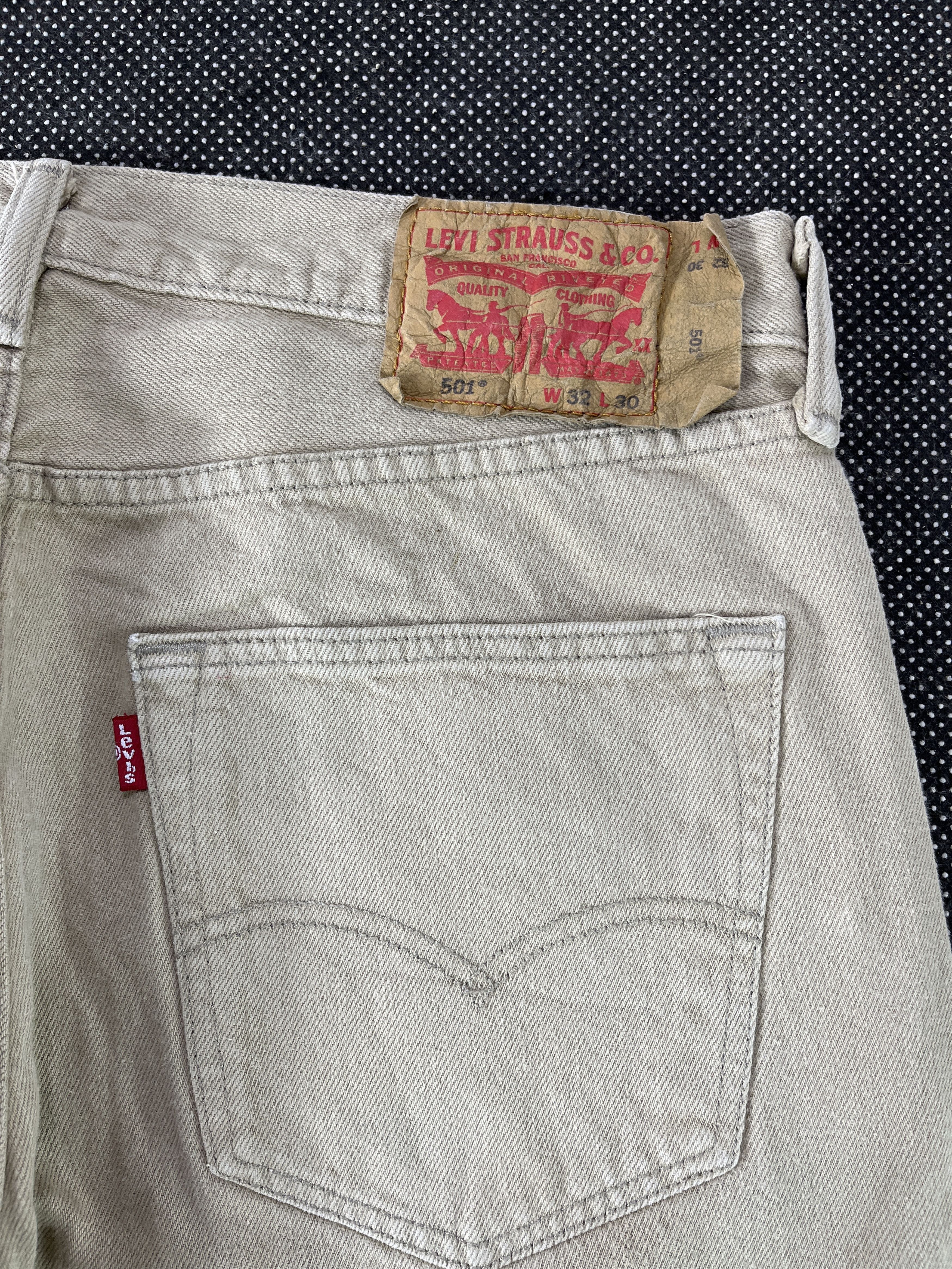 Levi's Vintage Levis 501 Distressed Jeans - J272 Size US 33 - 11 Thumbnail