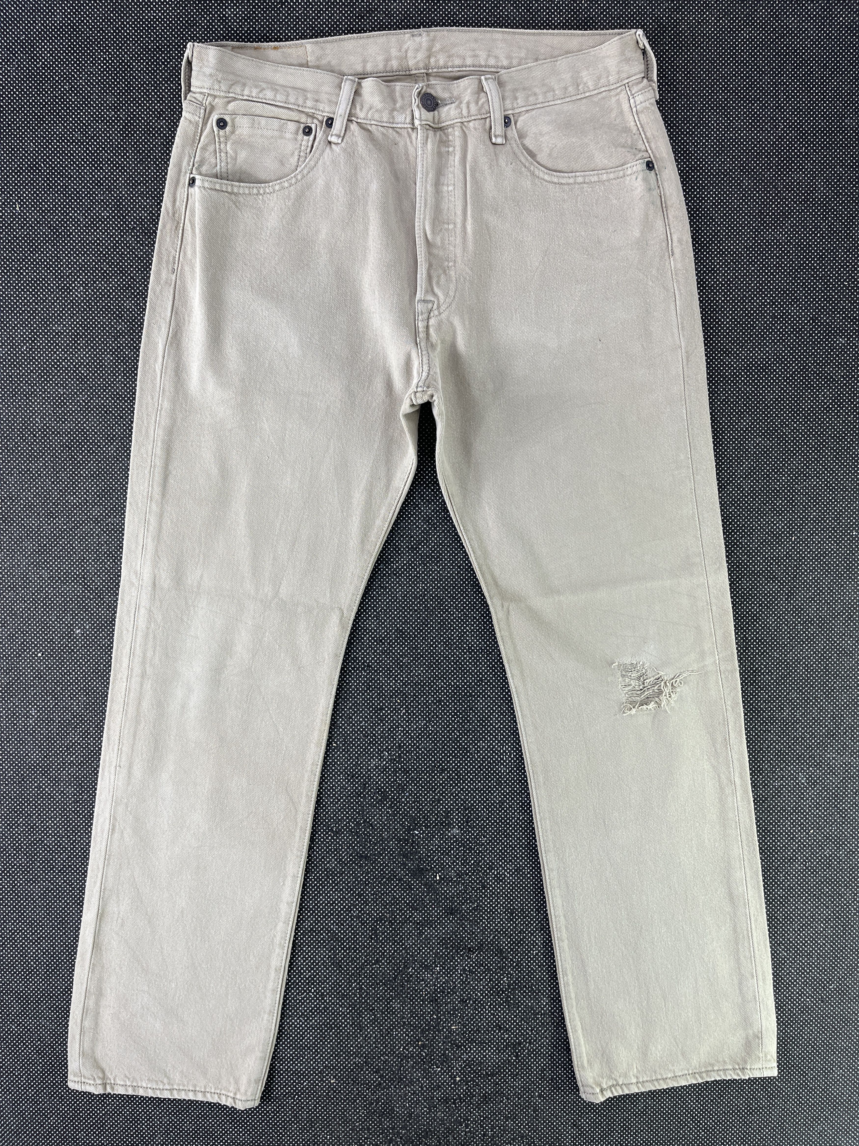 Levi's Vintage Levis 501 Distressed Jeans - J272 Size US 33 - 1 Thumbnail