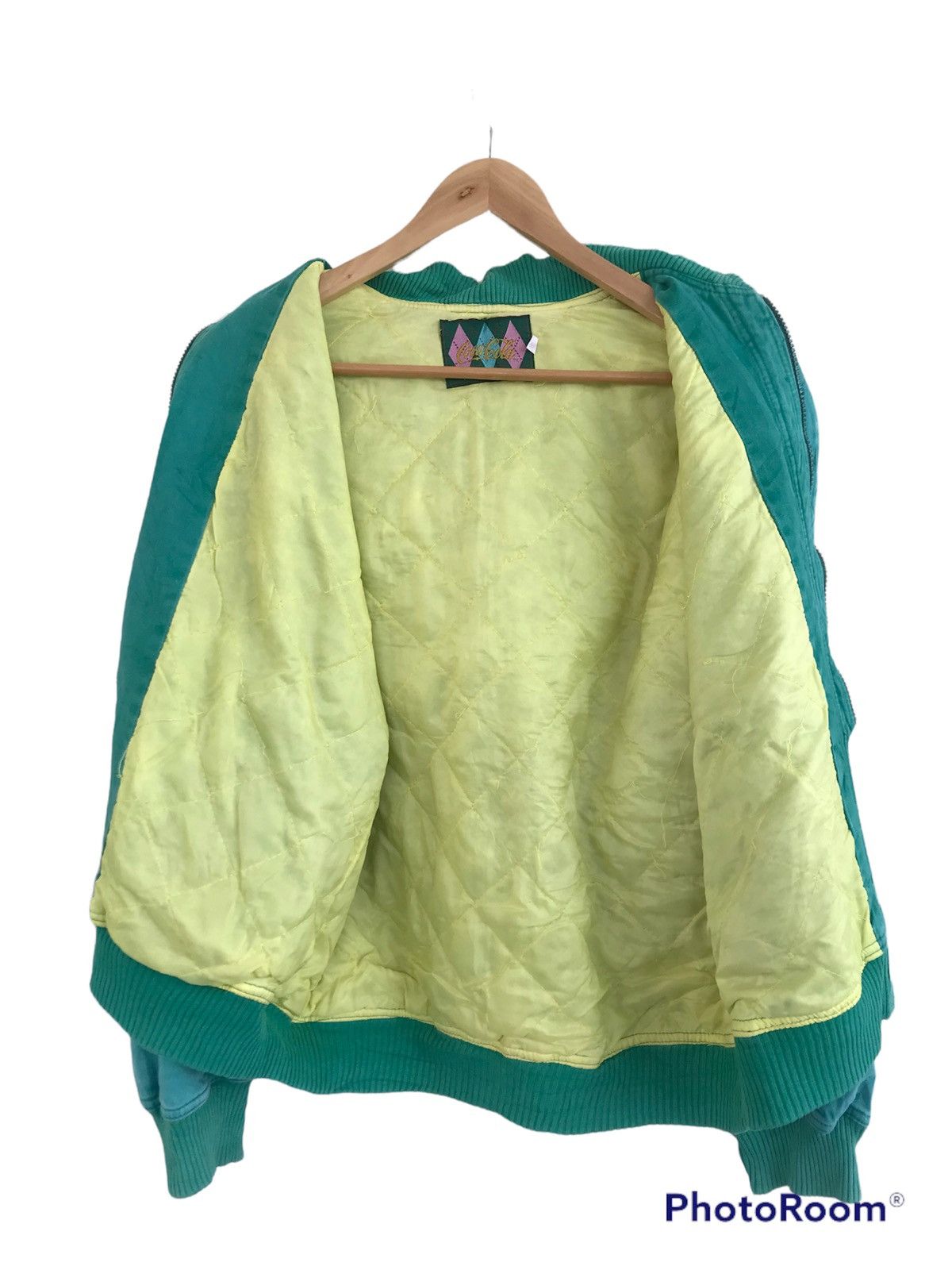 Coca Cola Vtg Coca Cola (coke) hooded bomber velvet jacket Size US M / EU 48-50 / 2 - 3 Thumbnail