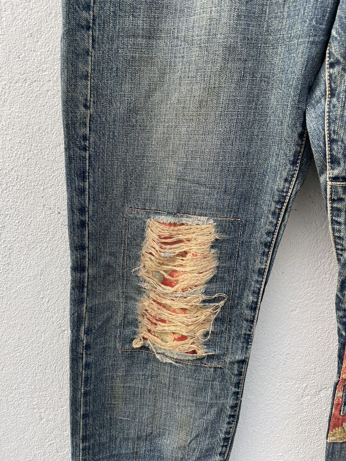 If Six Was Nine × Takeo Kikuchi Takeo Kikuchi Distressed Jeans Size US 33 - 4 Thumbnail